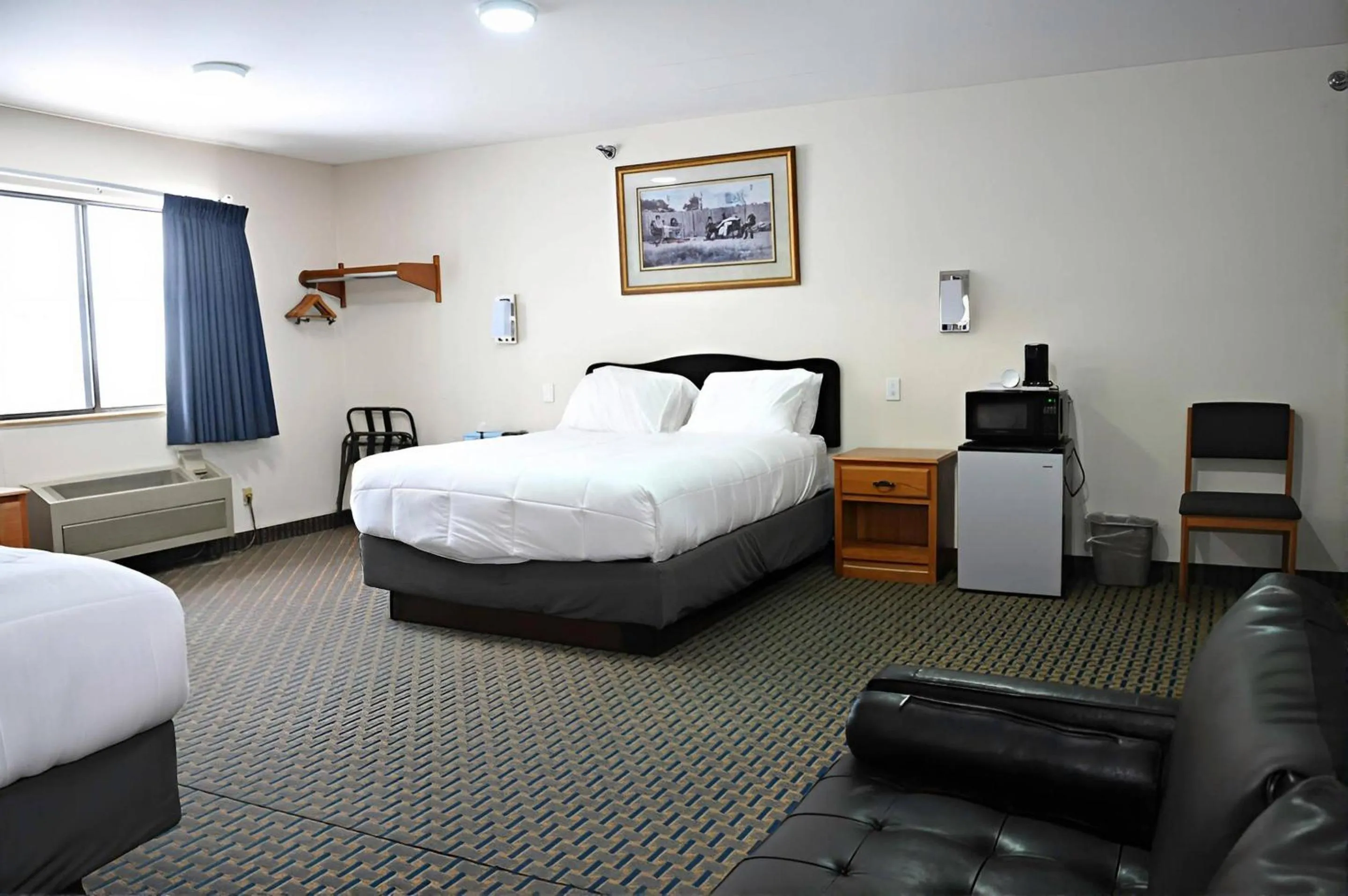 Bedroom, Bed in Rodeway Inn Hibbing