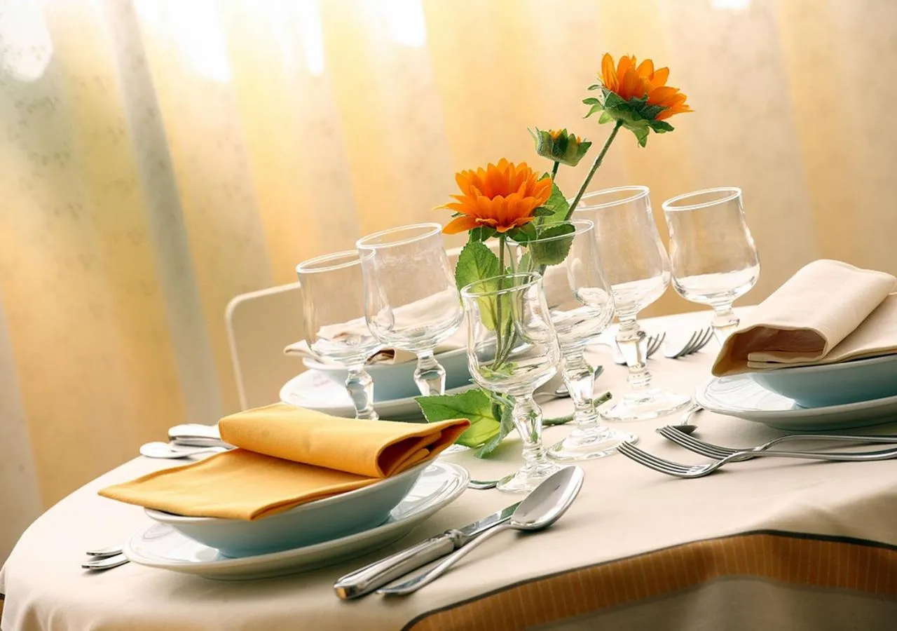 Restaurant/places to eat in Hotel Miramare