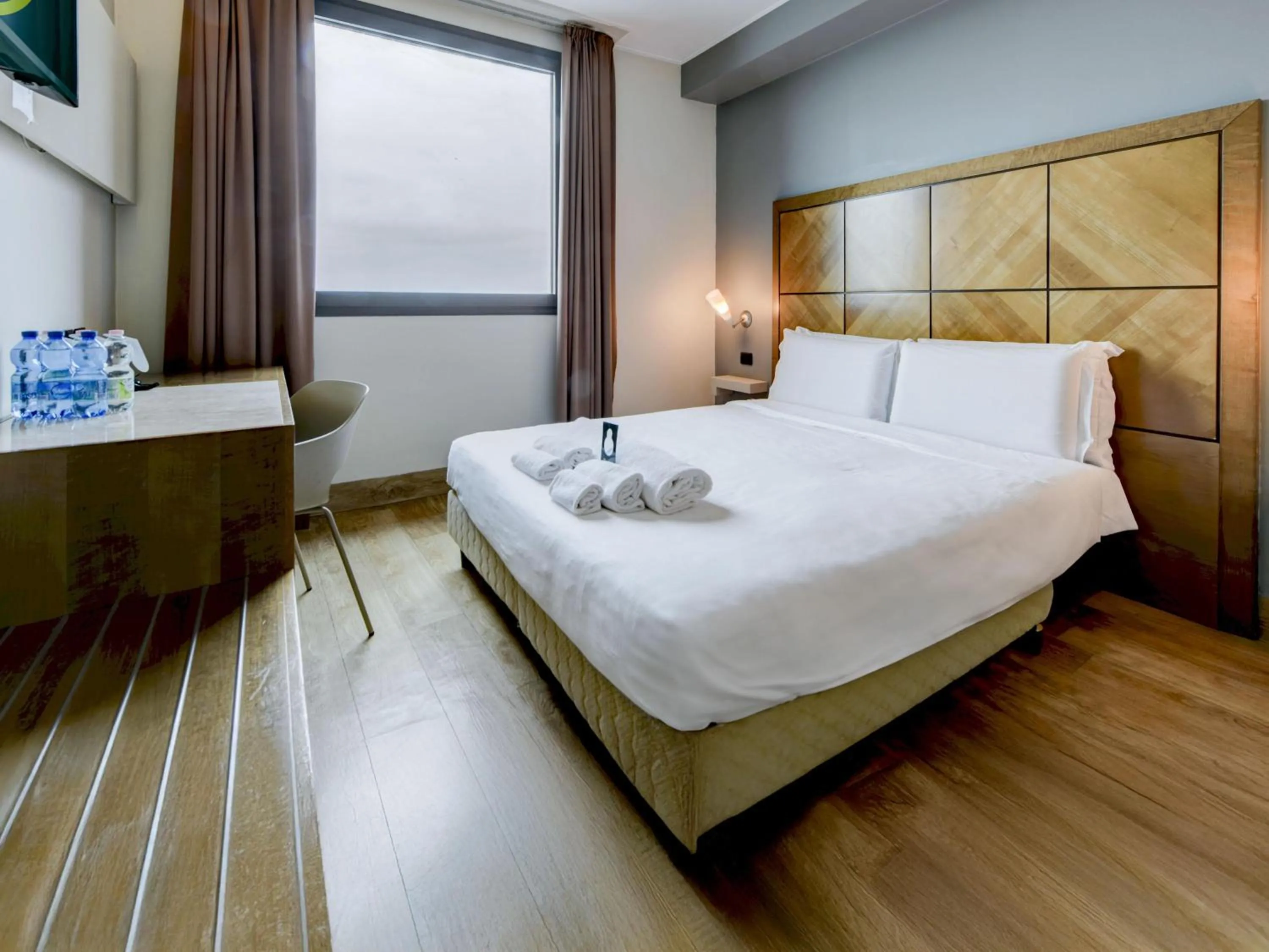 Photo of the whole room, Bed in B&B HOTEL Padova