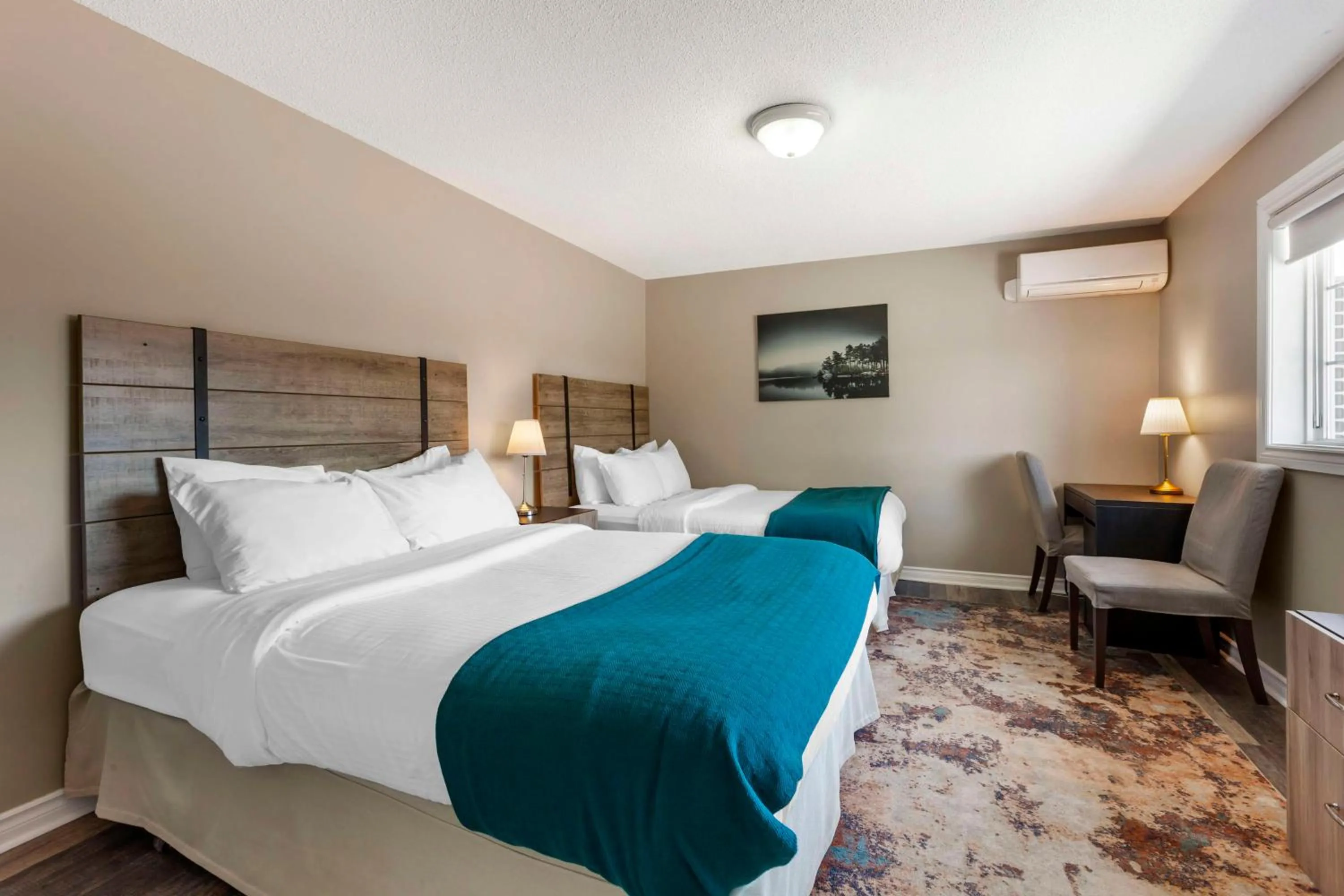 Bedroom in Christie's Mill Inn & Spa - BW Premier Collection