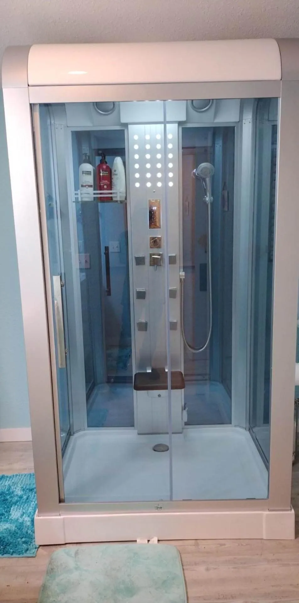 Bathroom in Coastal Cottage Bay House