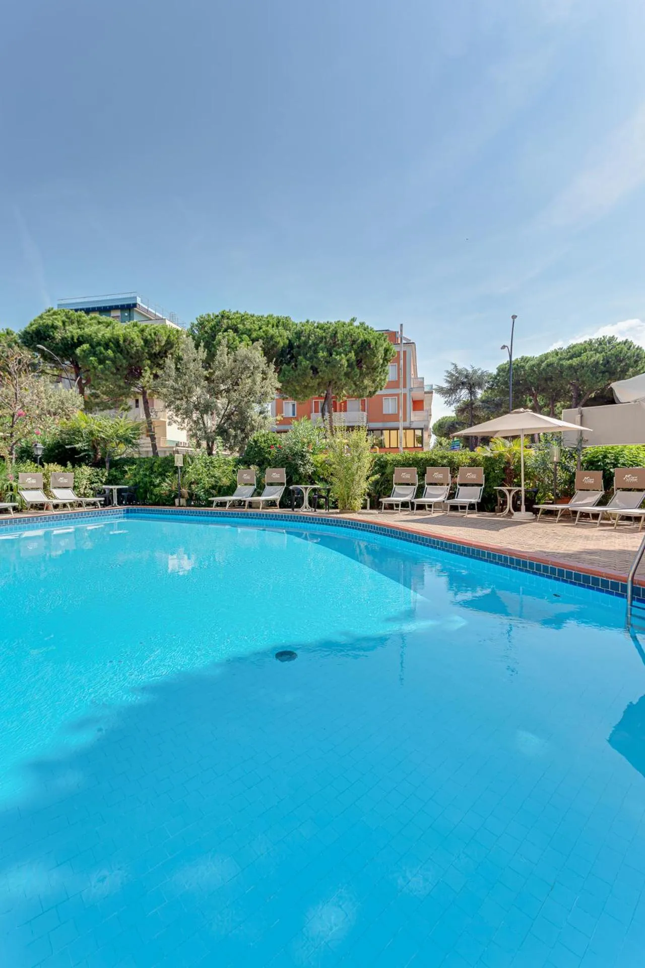 Swimming pool in Hotel Schiller