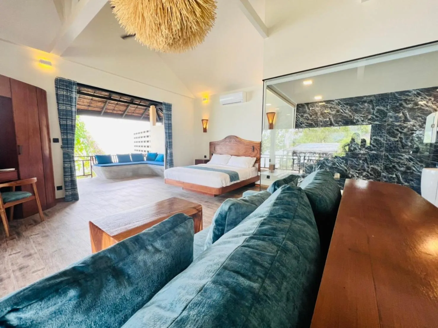 Living room, Bed in Absolute Beachfront Villas