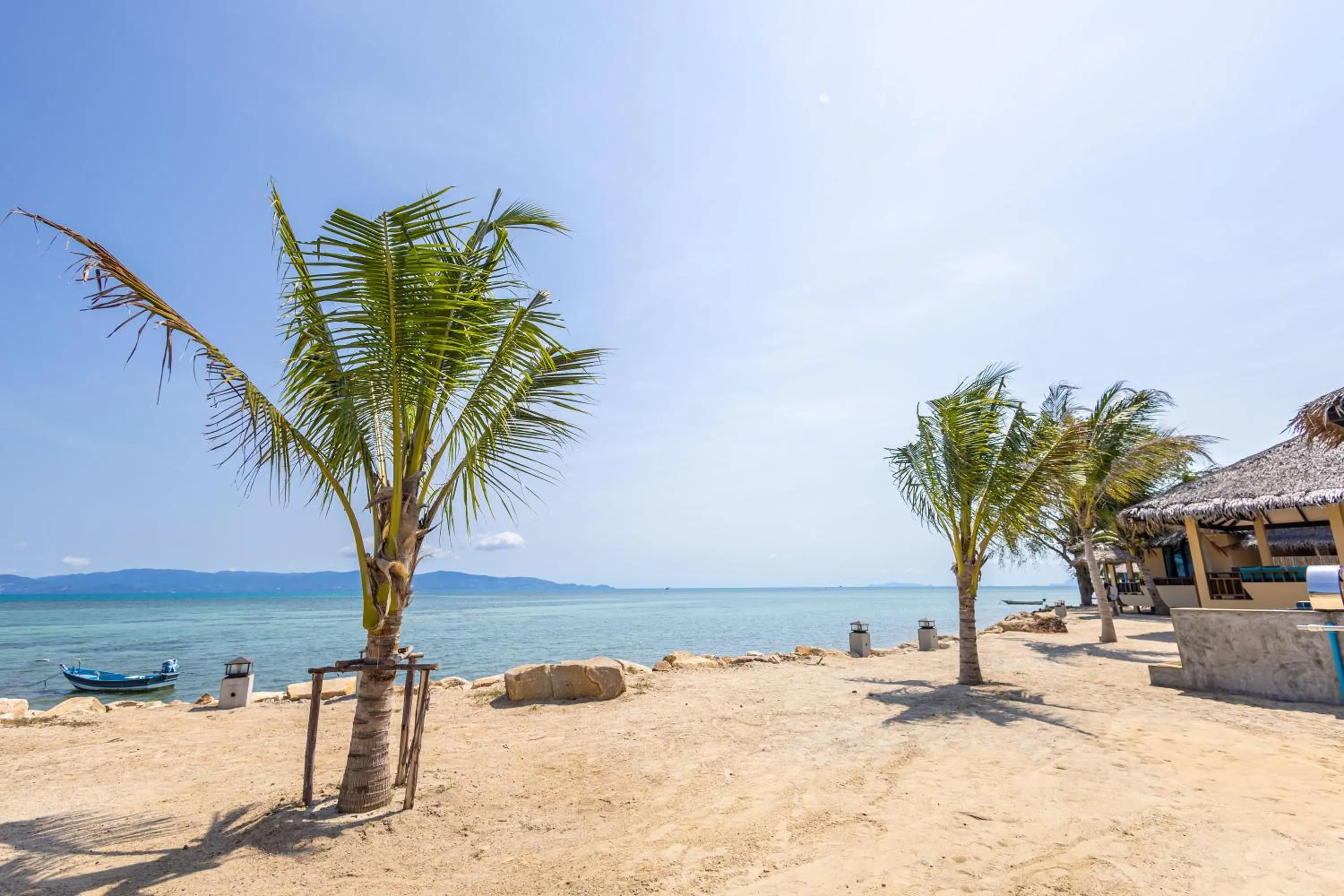 Absolute Beachfront Villas