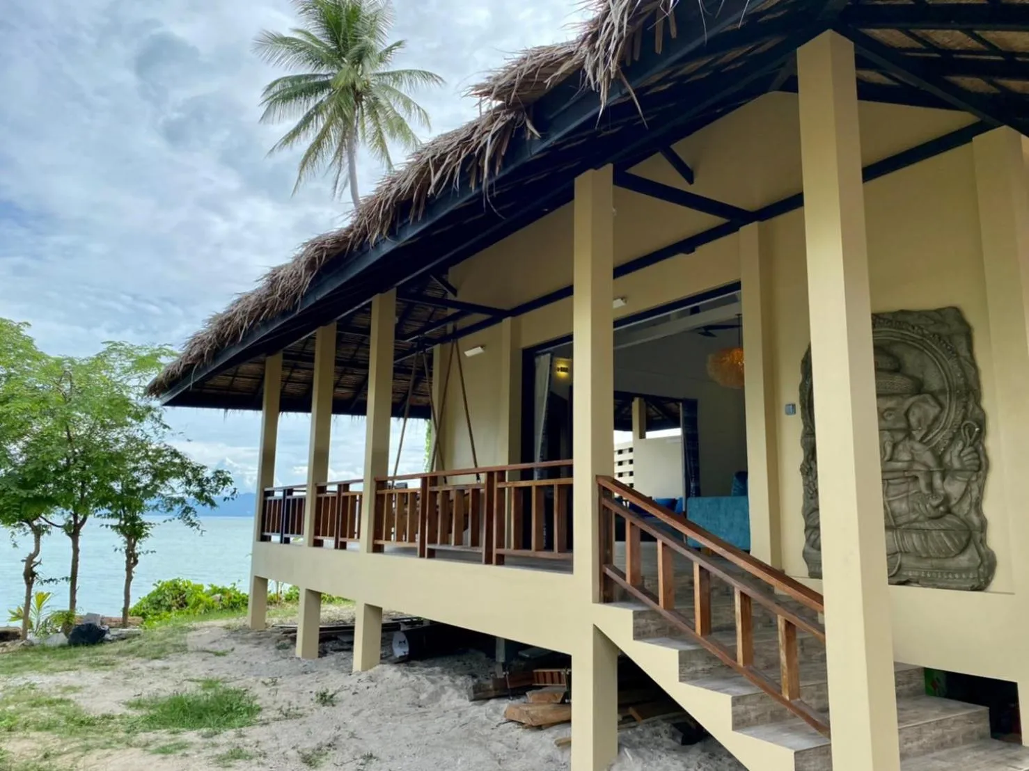 Property building in Absolute Beachfront Villas