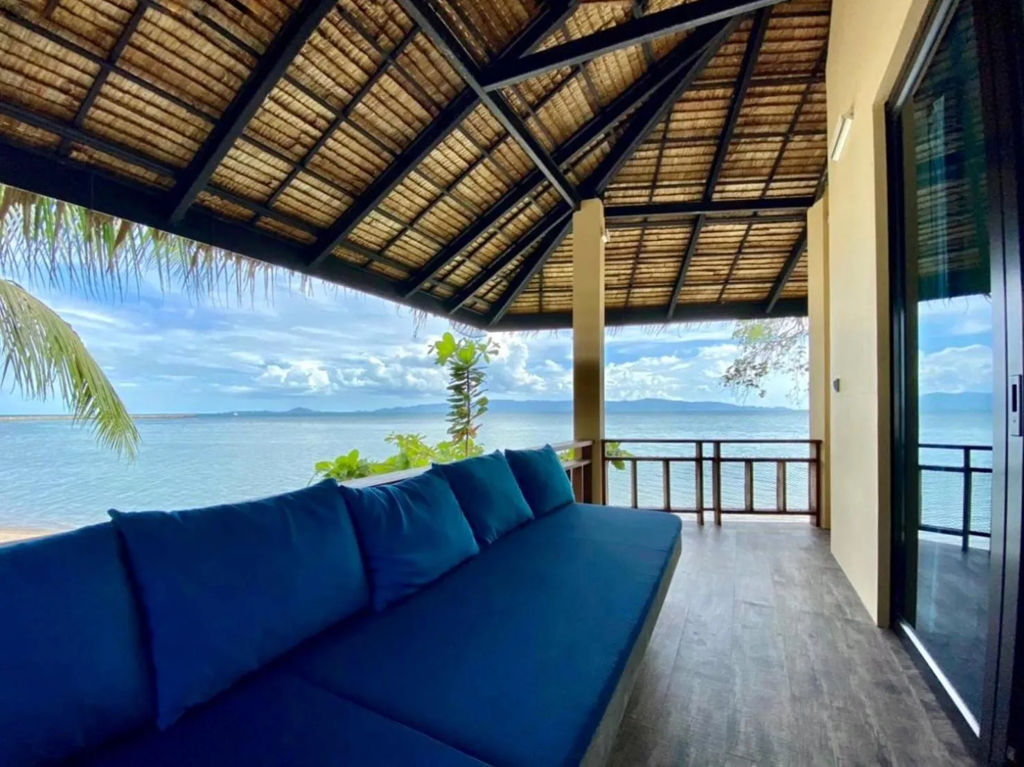 Sea view in Absolute Beachfront Villas