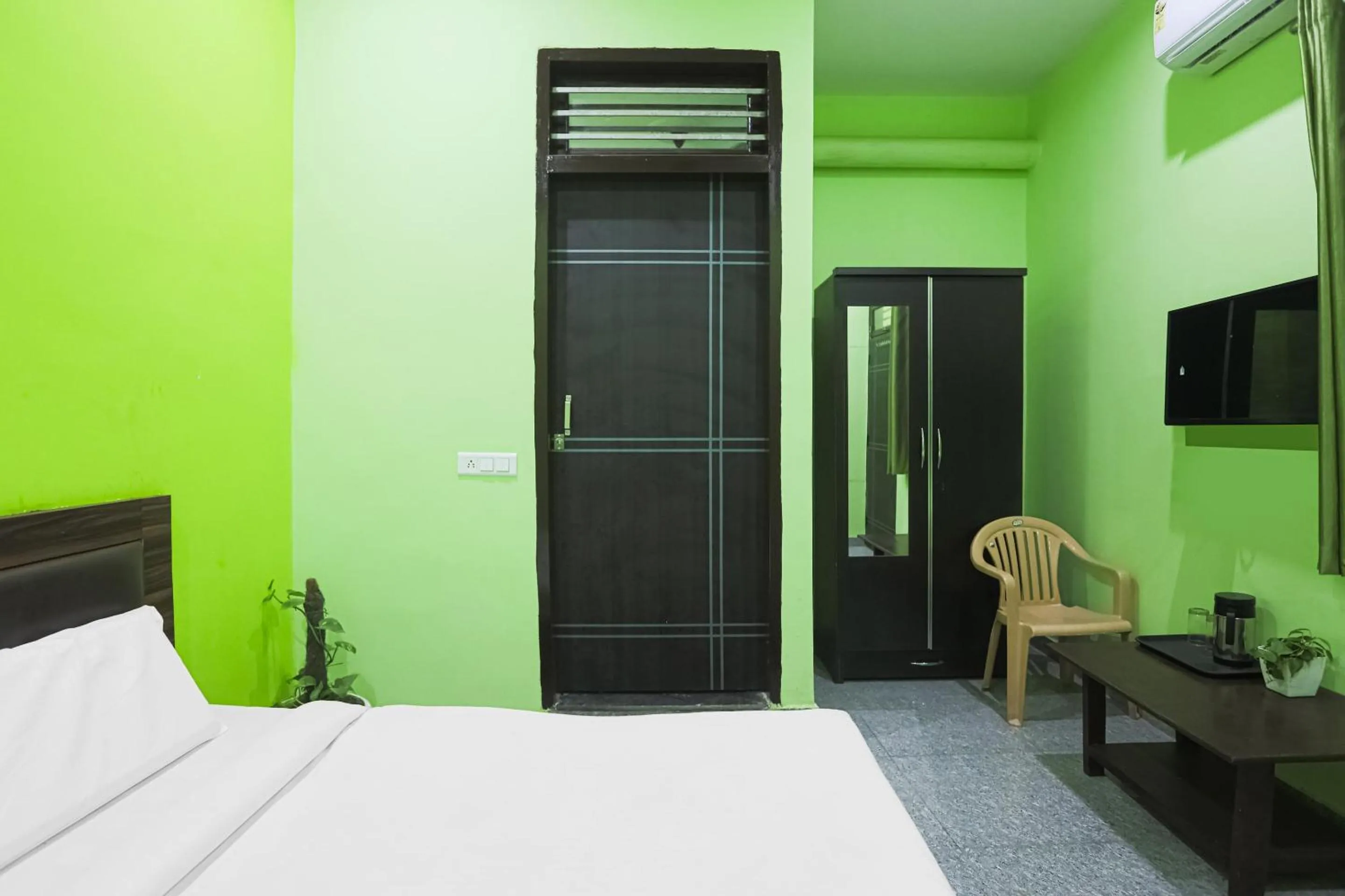 Bedroom, Bed in Capital O A-one