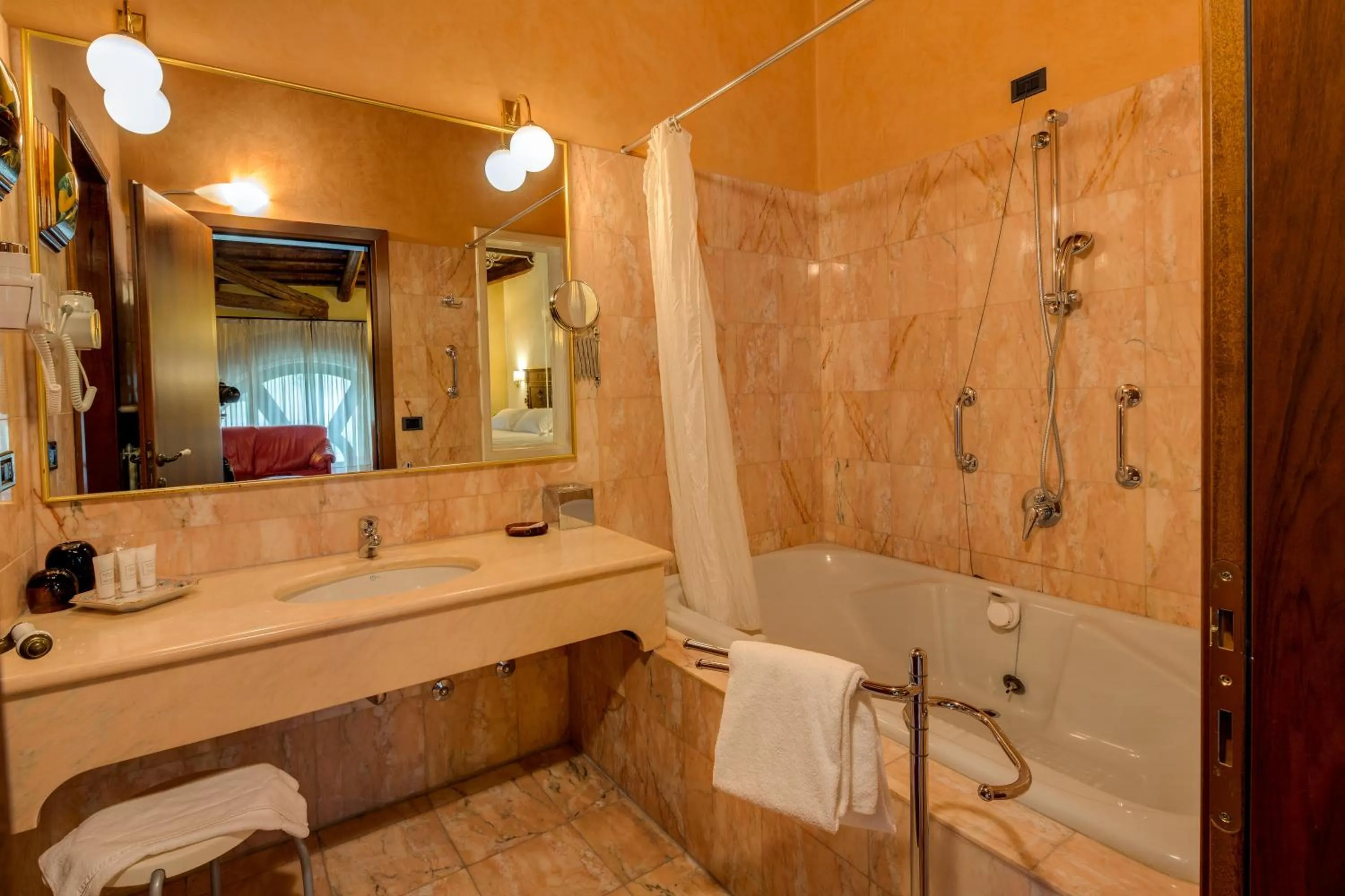 Bathroom in Best Western Plus Hotel Villa Tacchi