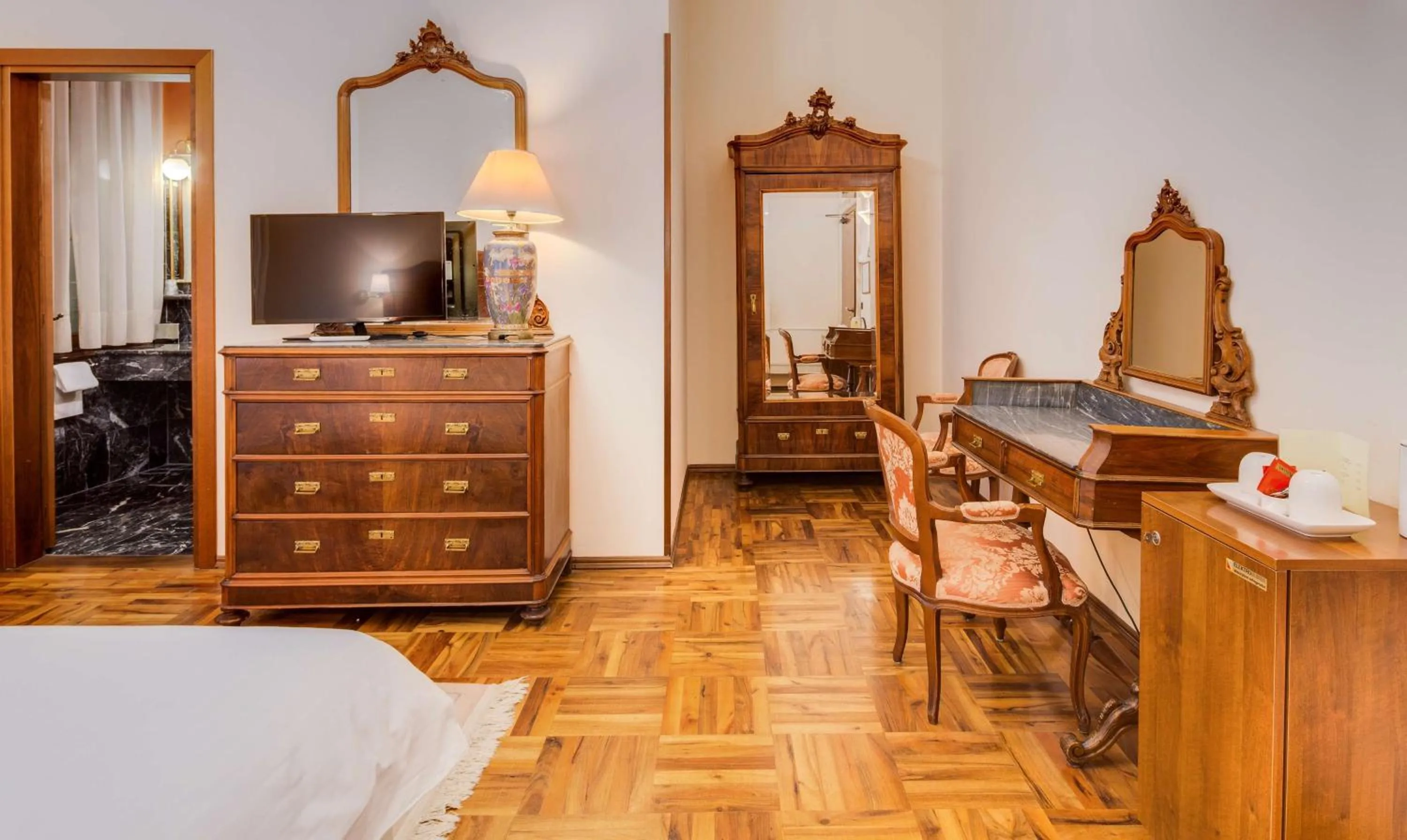 Photo of the whole room, Bed in Best Western Plus Hotel Villa Tacchi