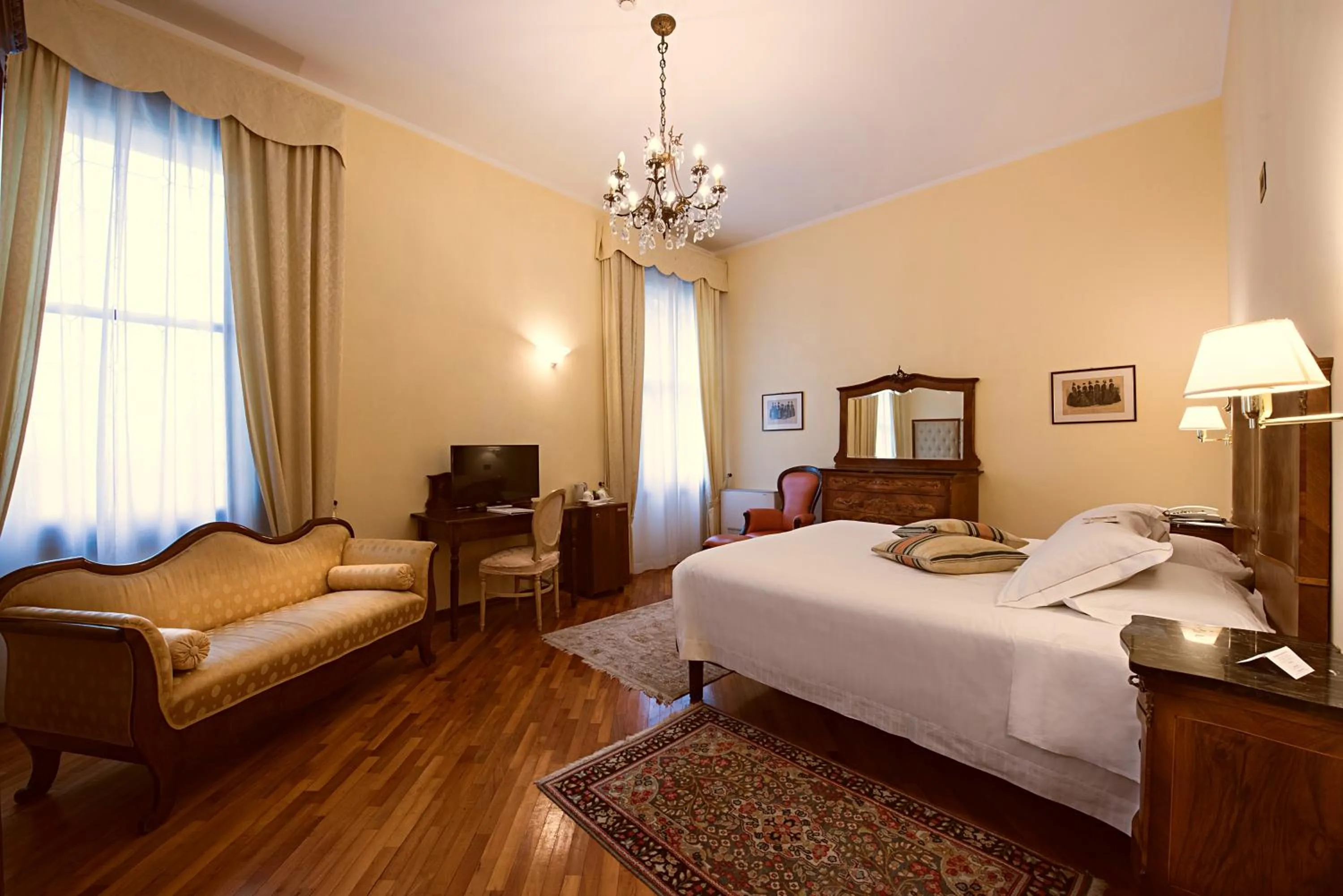Bed in Best Western Plus Hotel Villa Tacchi