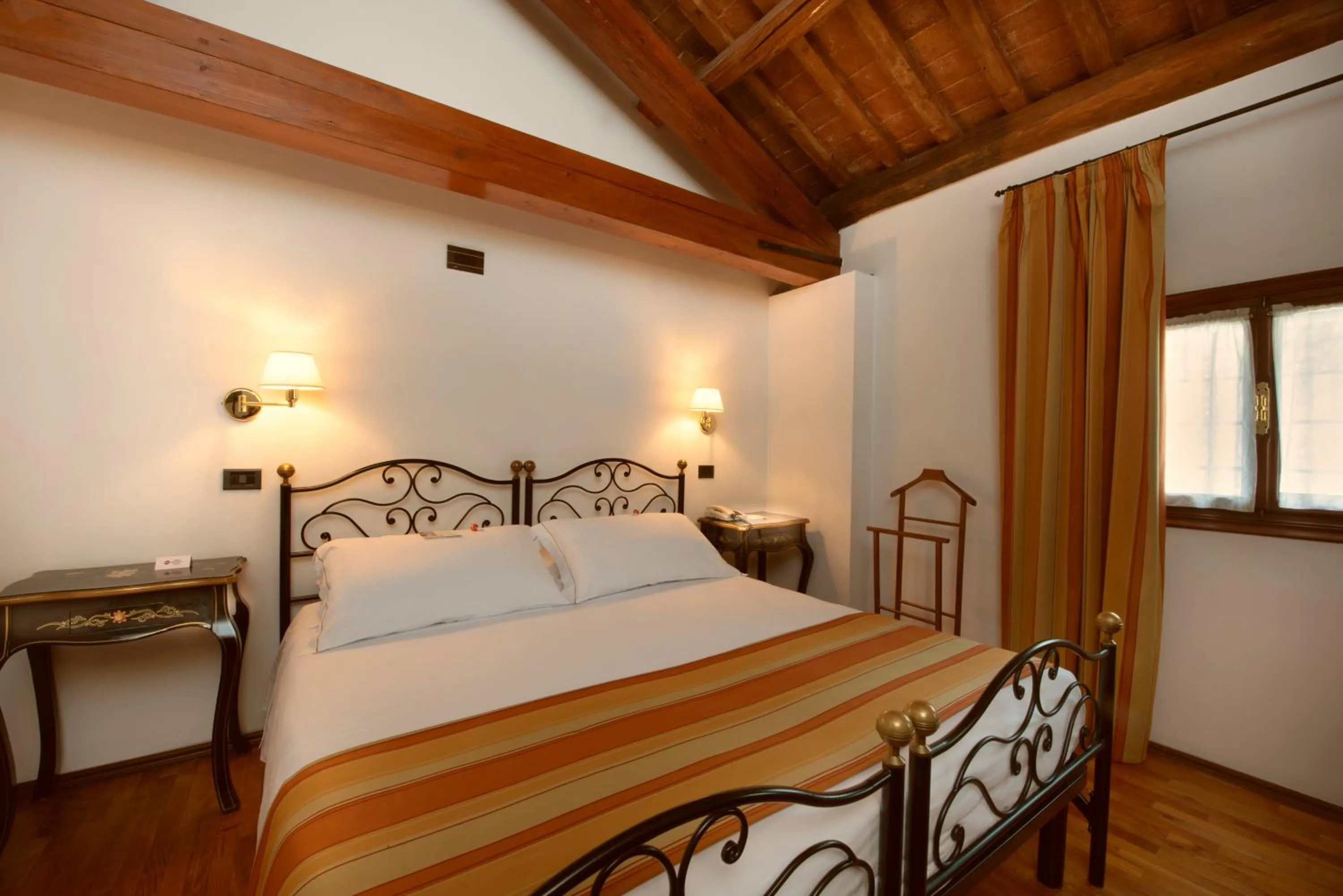 Bed in Best Western Plus Hotel Villa Tacchi