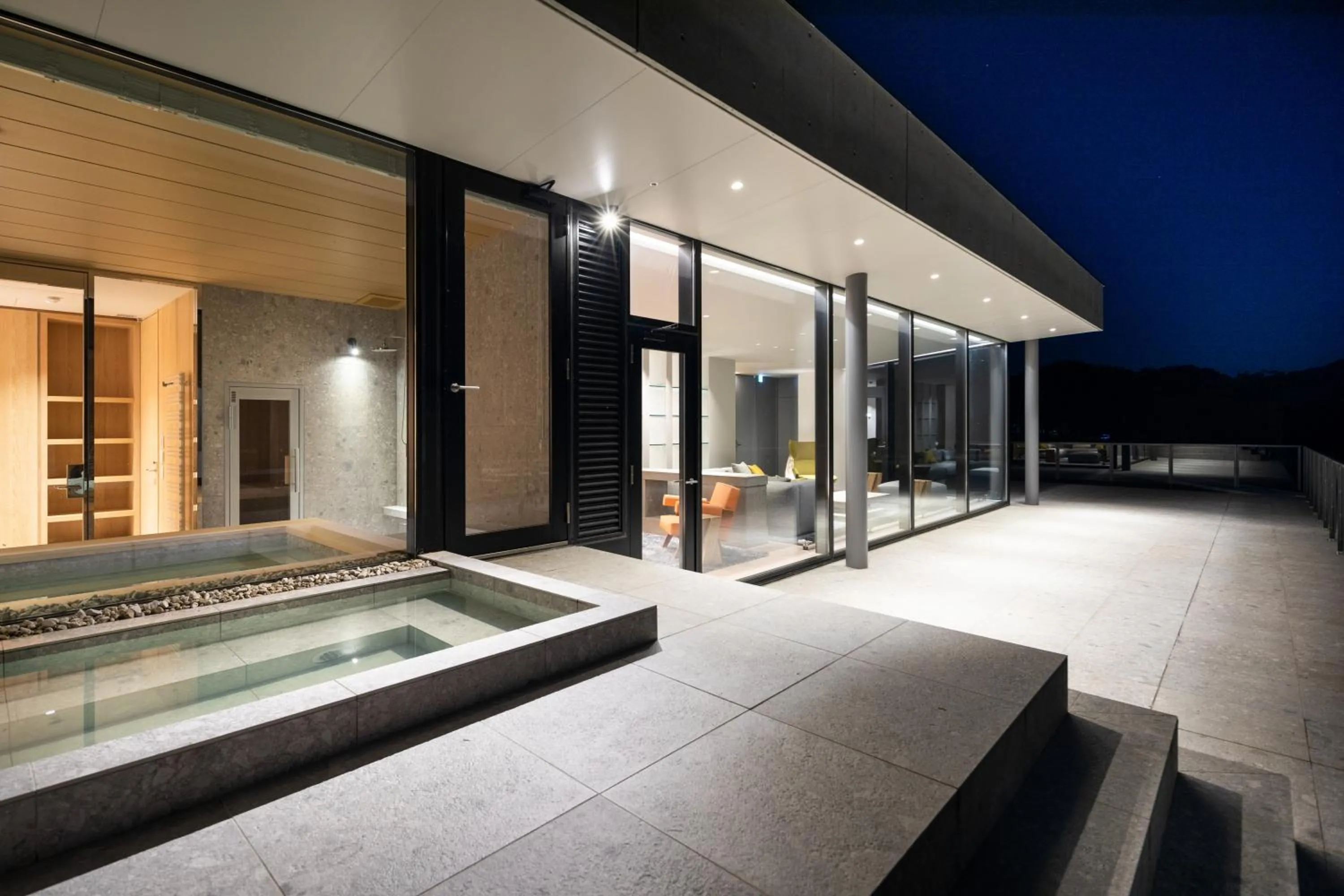 Night in YAMAKEI Residences