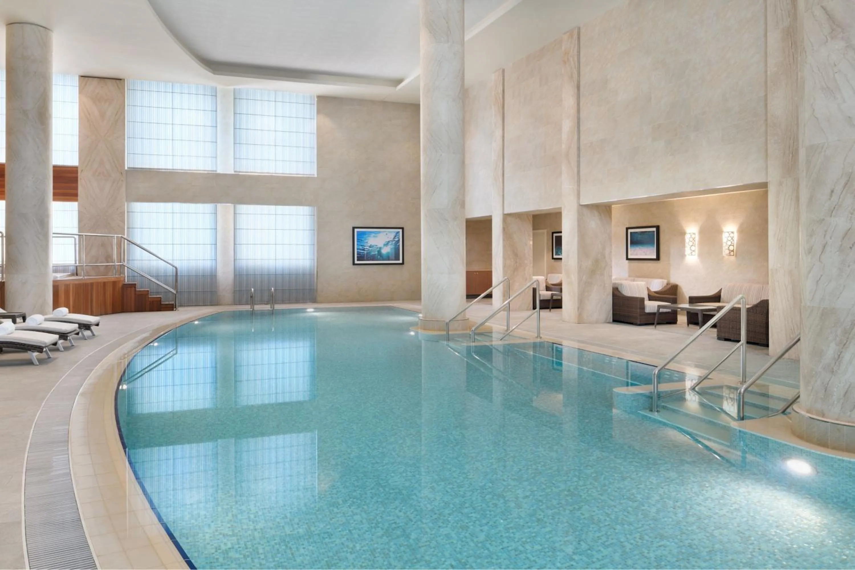 Swimming pool in Marriott Executive Apartments Al Khobar
