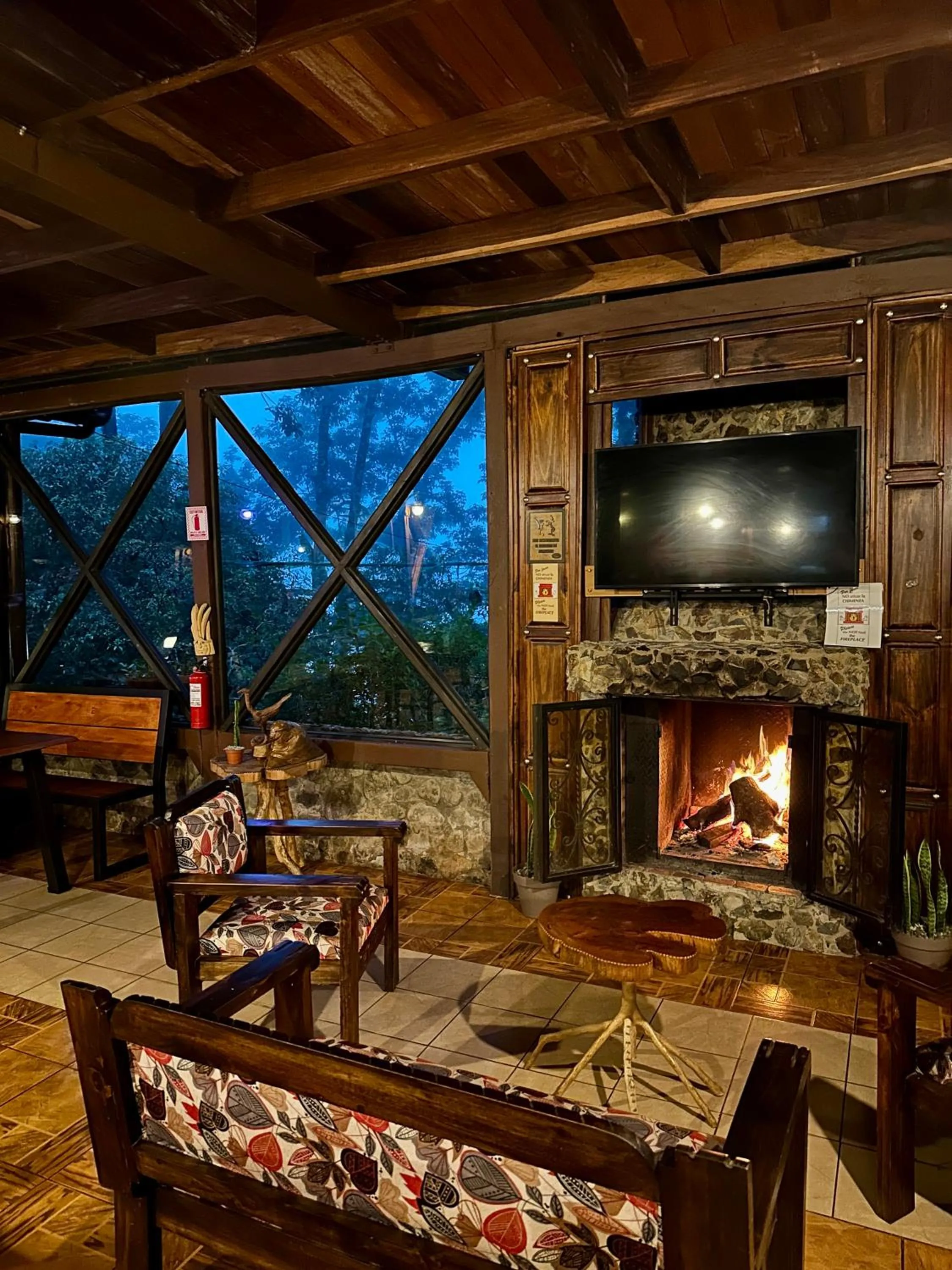 Hotel de Montaña El Pelicano