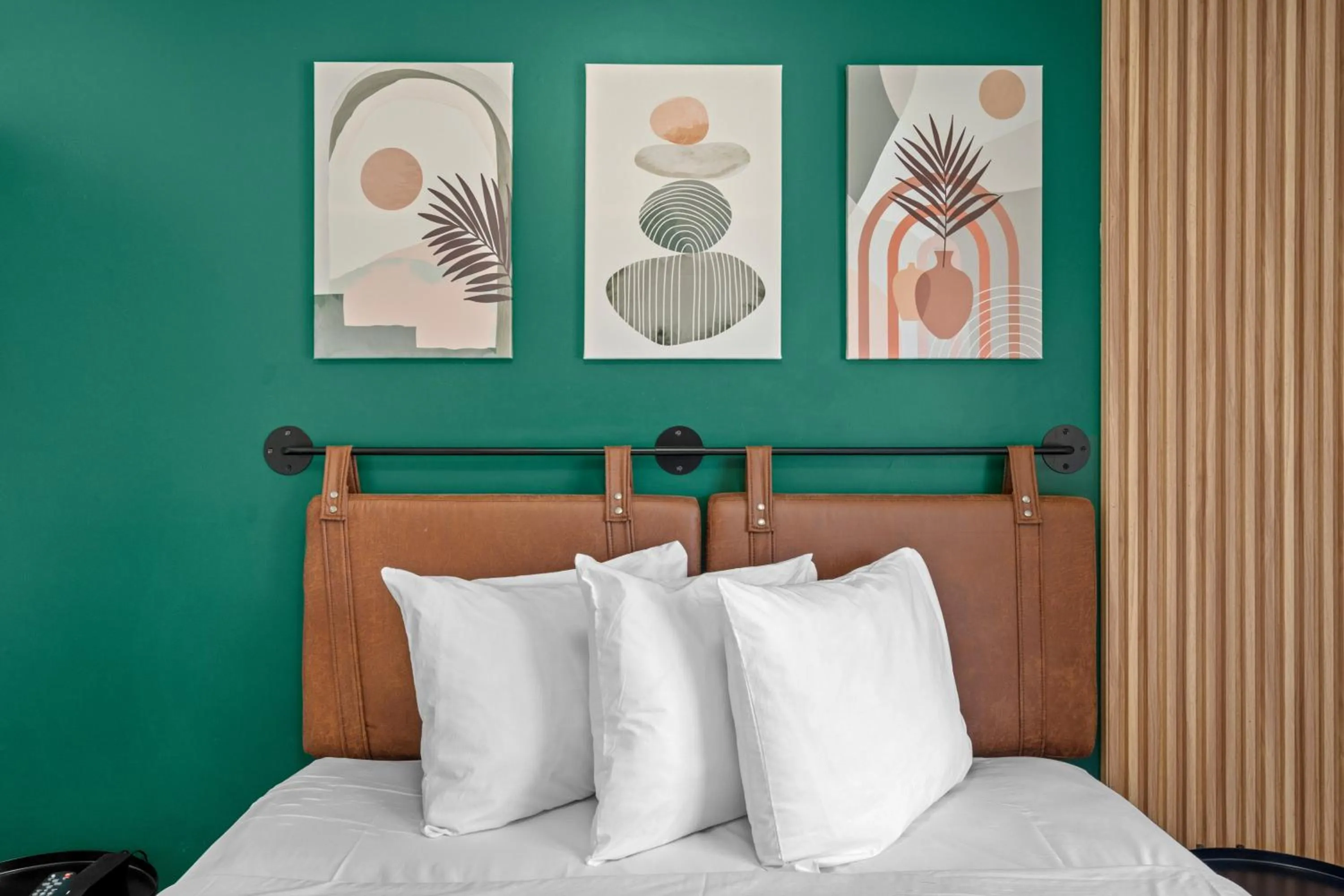 Bed in Hollywood Le Bon Hotel