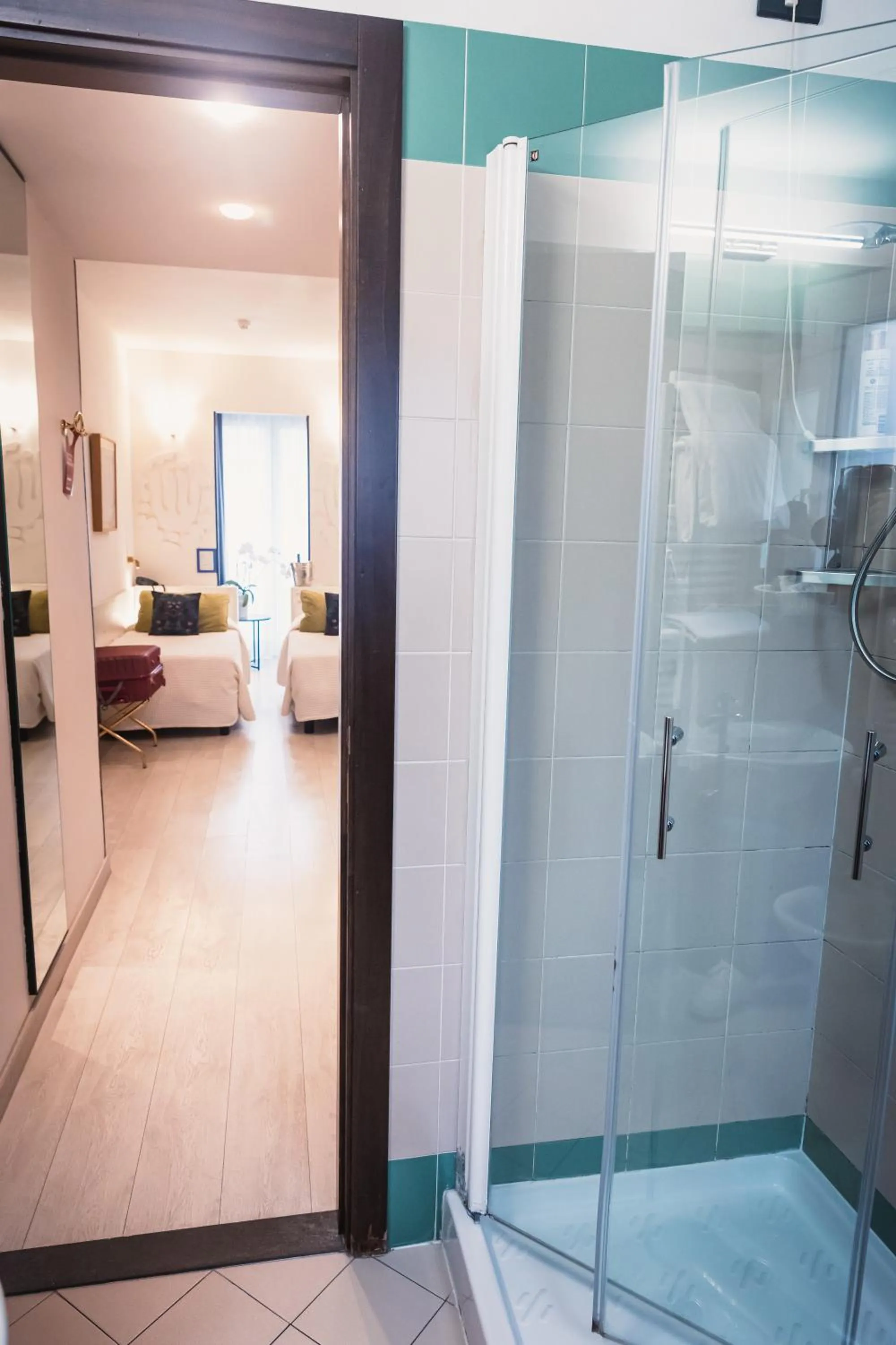 Shower in Art Hotel Milano