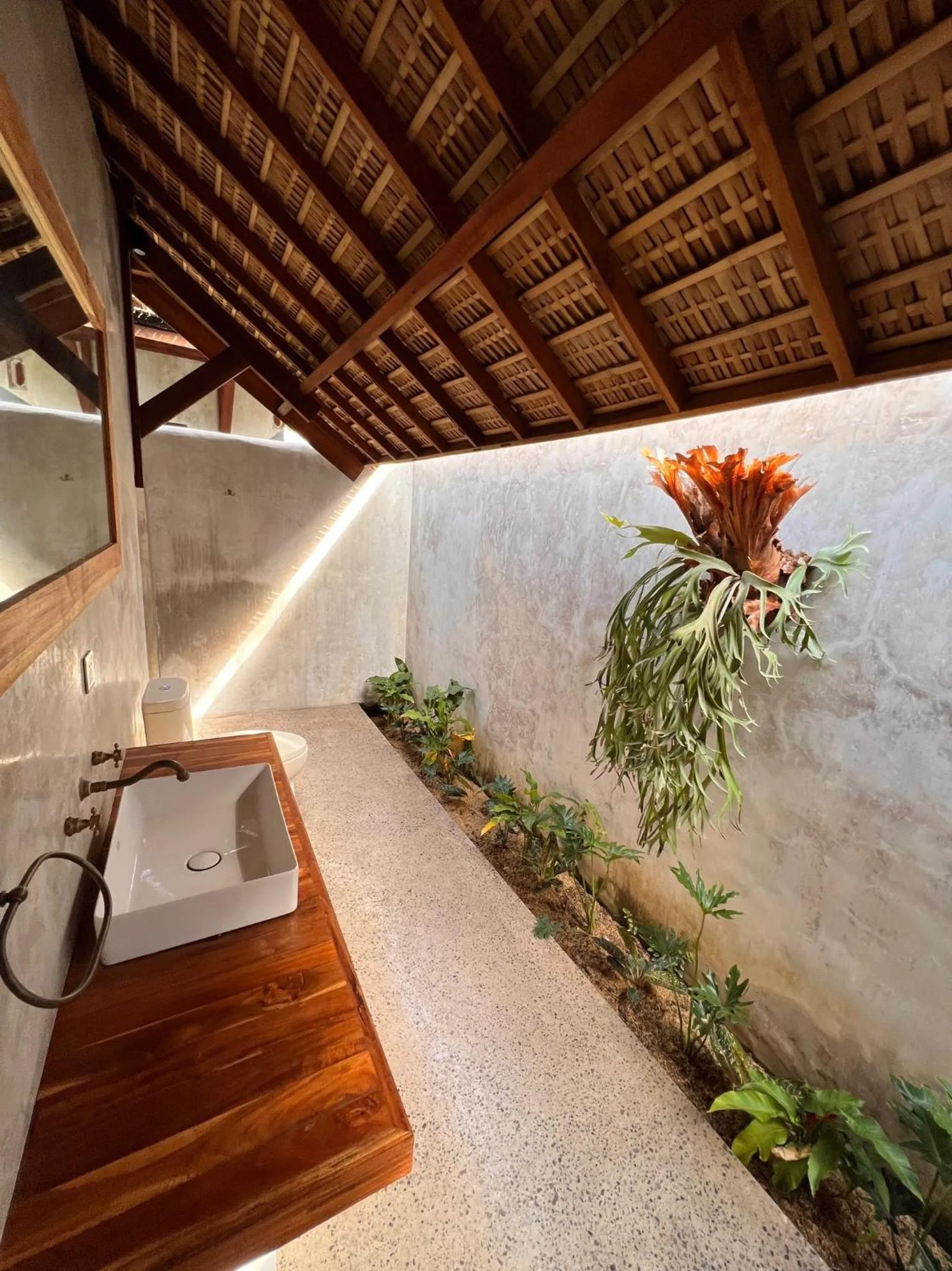 Bathroom in Jati Kuta Lombok