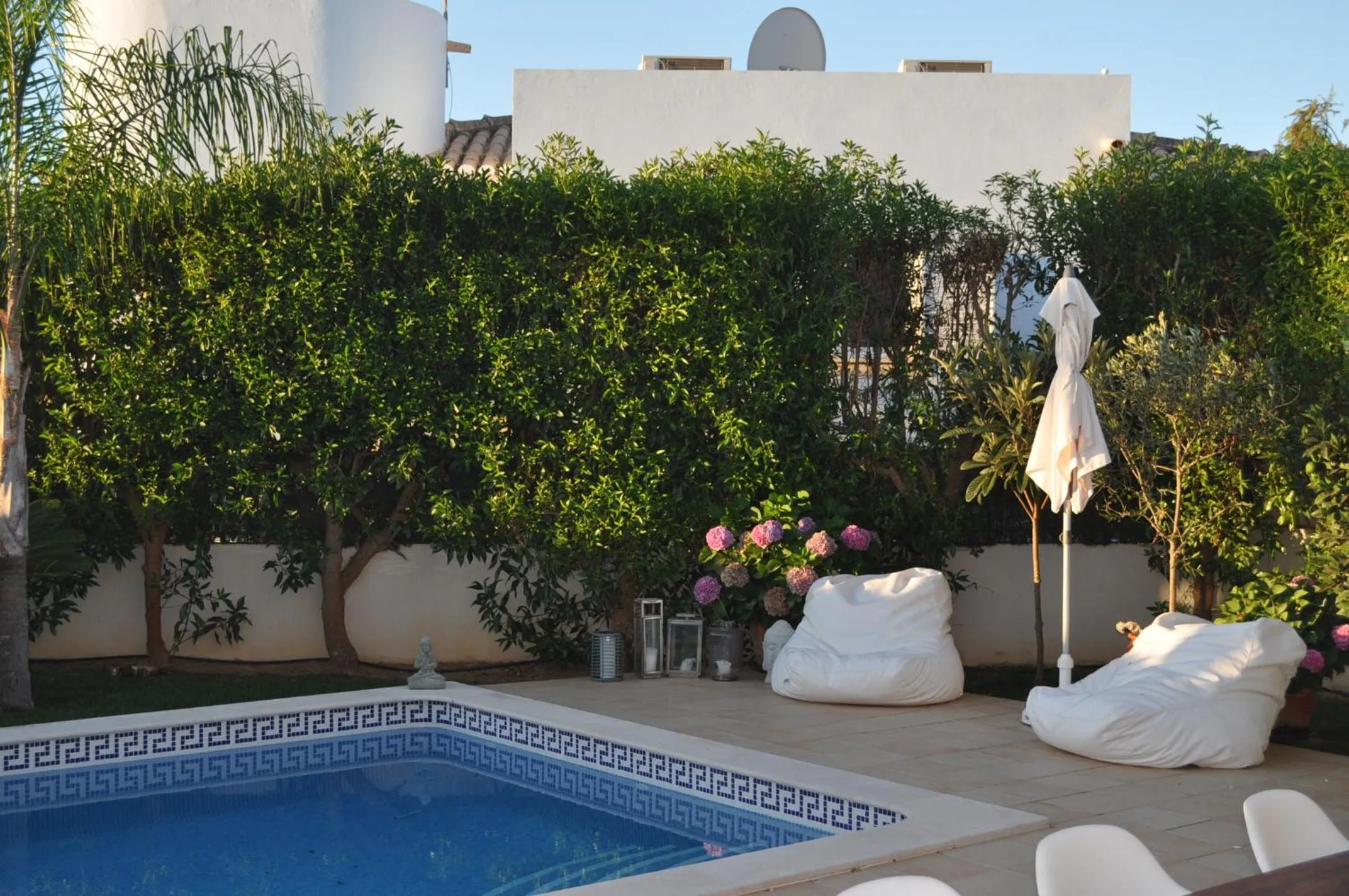 Swimming pool in Casa Eleonora b&b