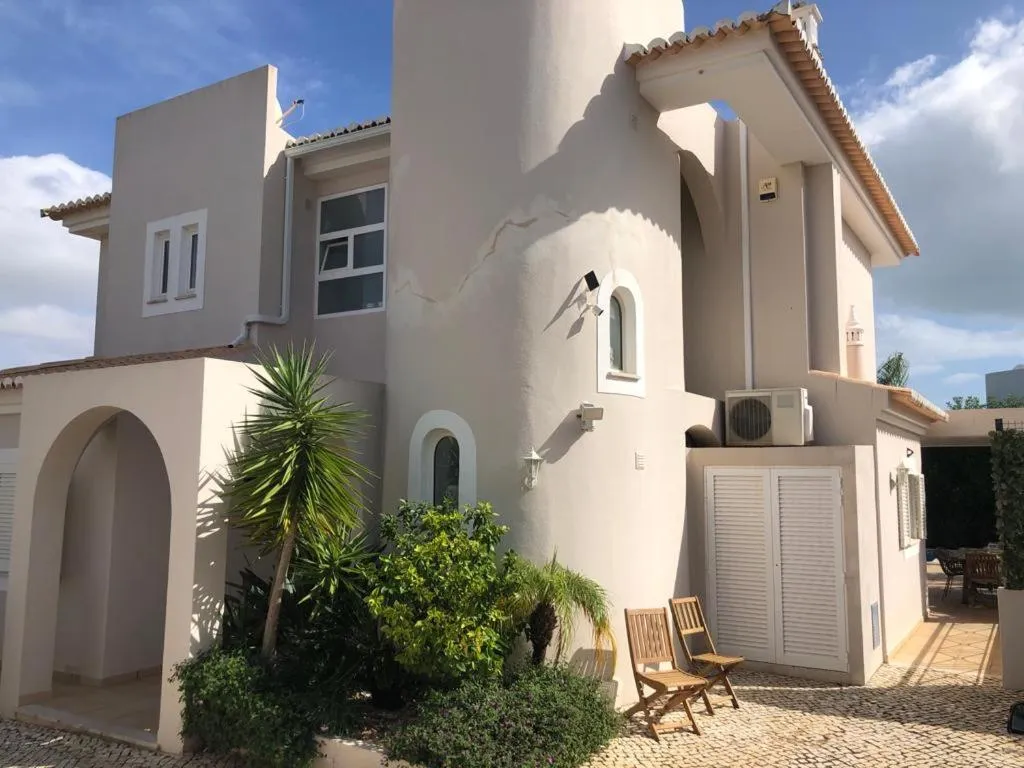 Property building in Casa Eleonora b&b