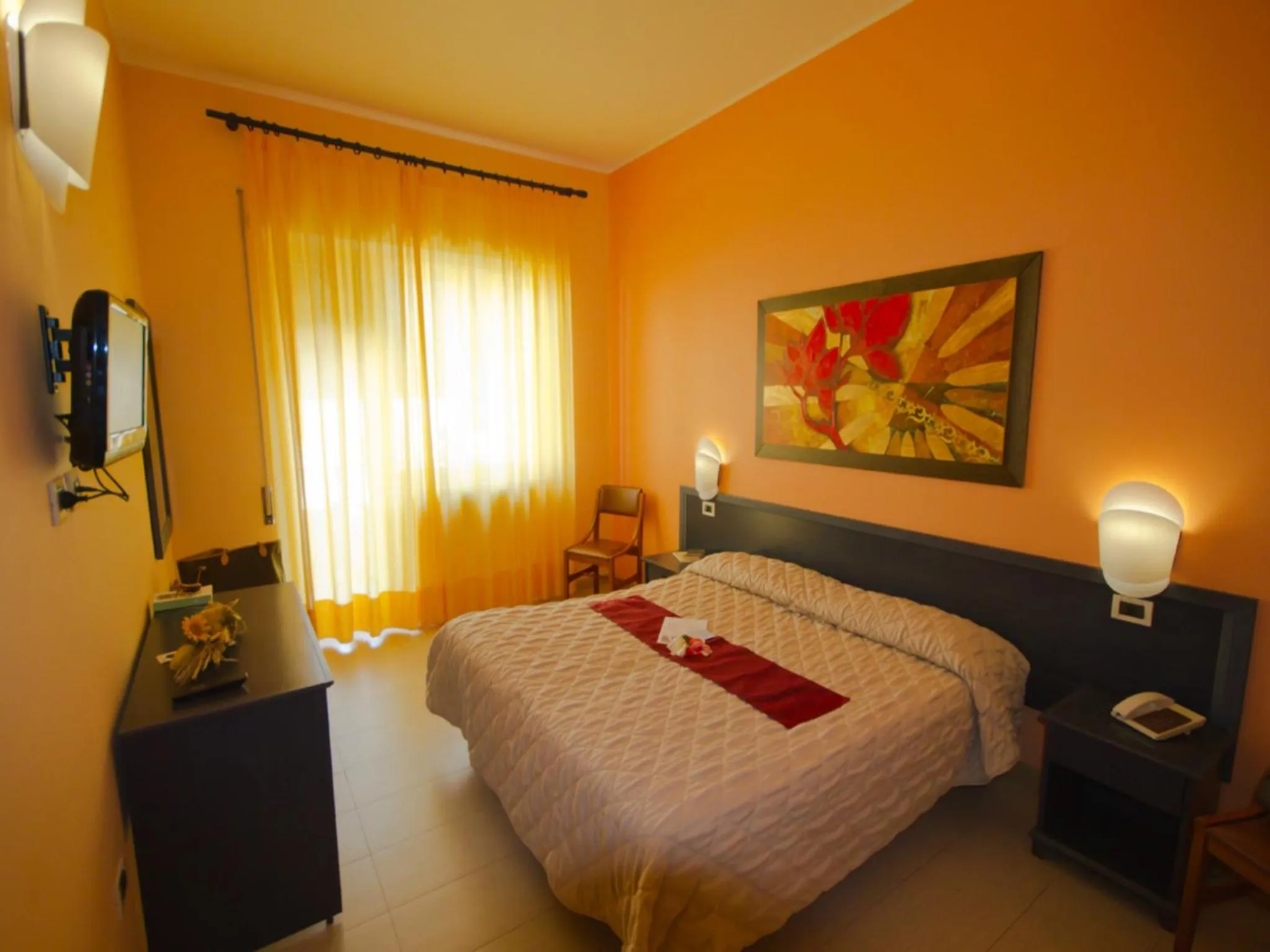 Bedroom, Bed in Hotel Serapo