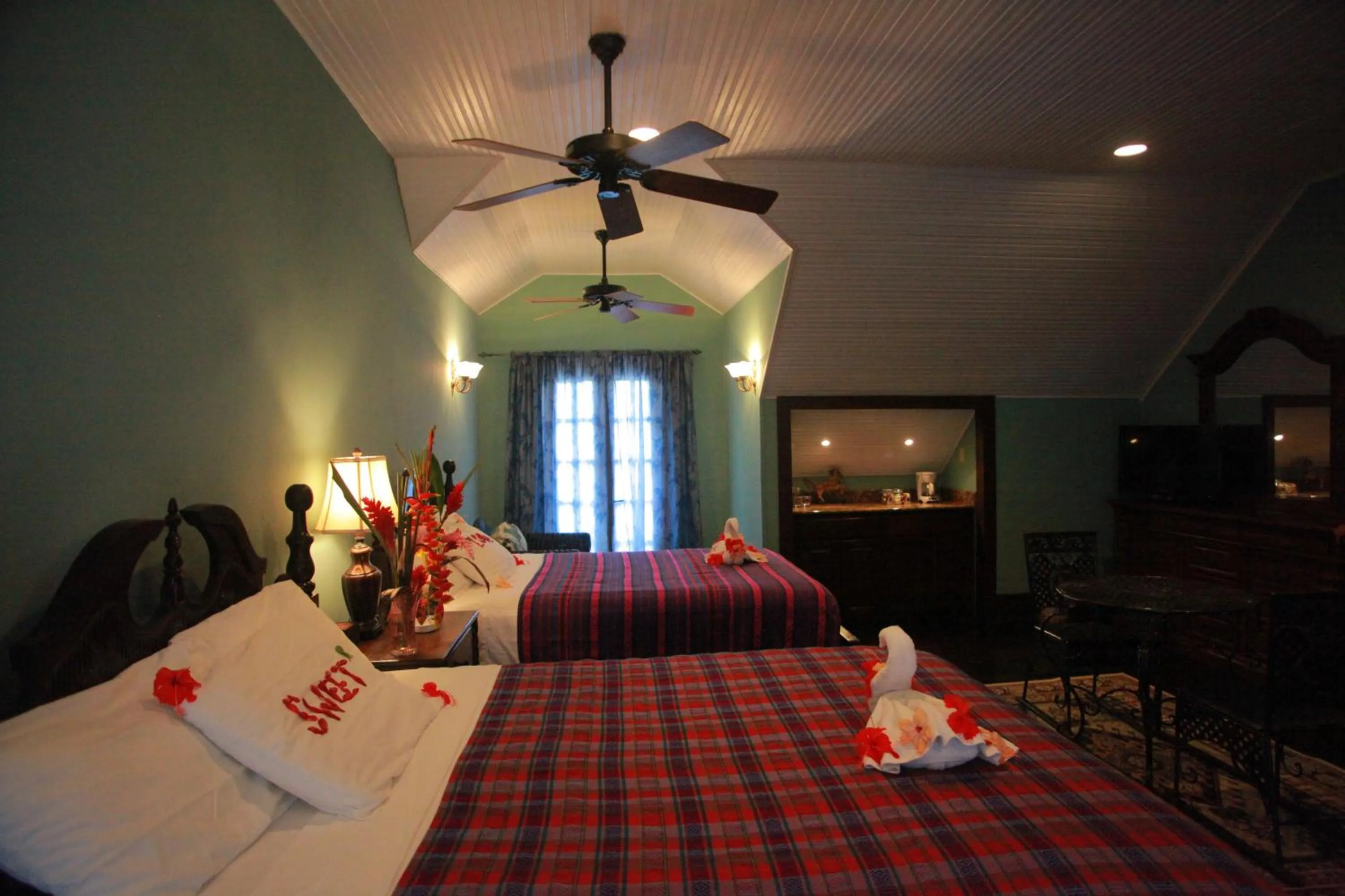 Decorative detail, Bed in Mahogany Hall Luxury Boutique Resort