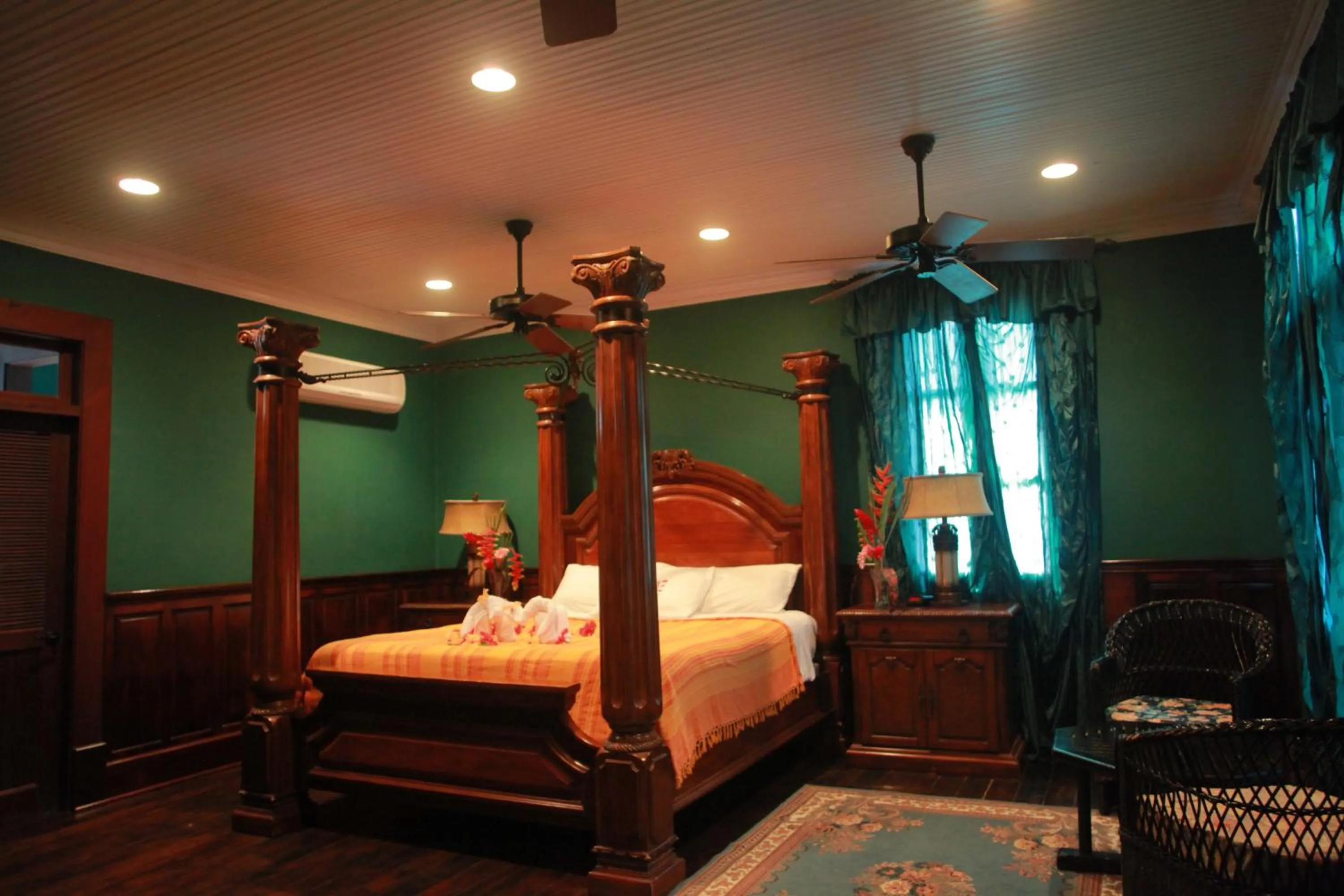 Bed in Mahogany Hall Luxury Boutique Resort