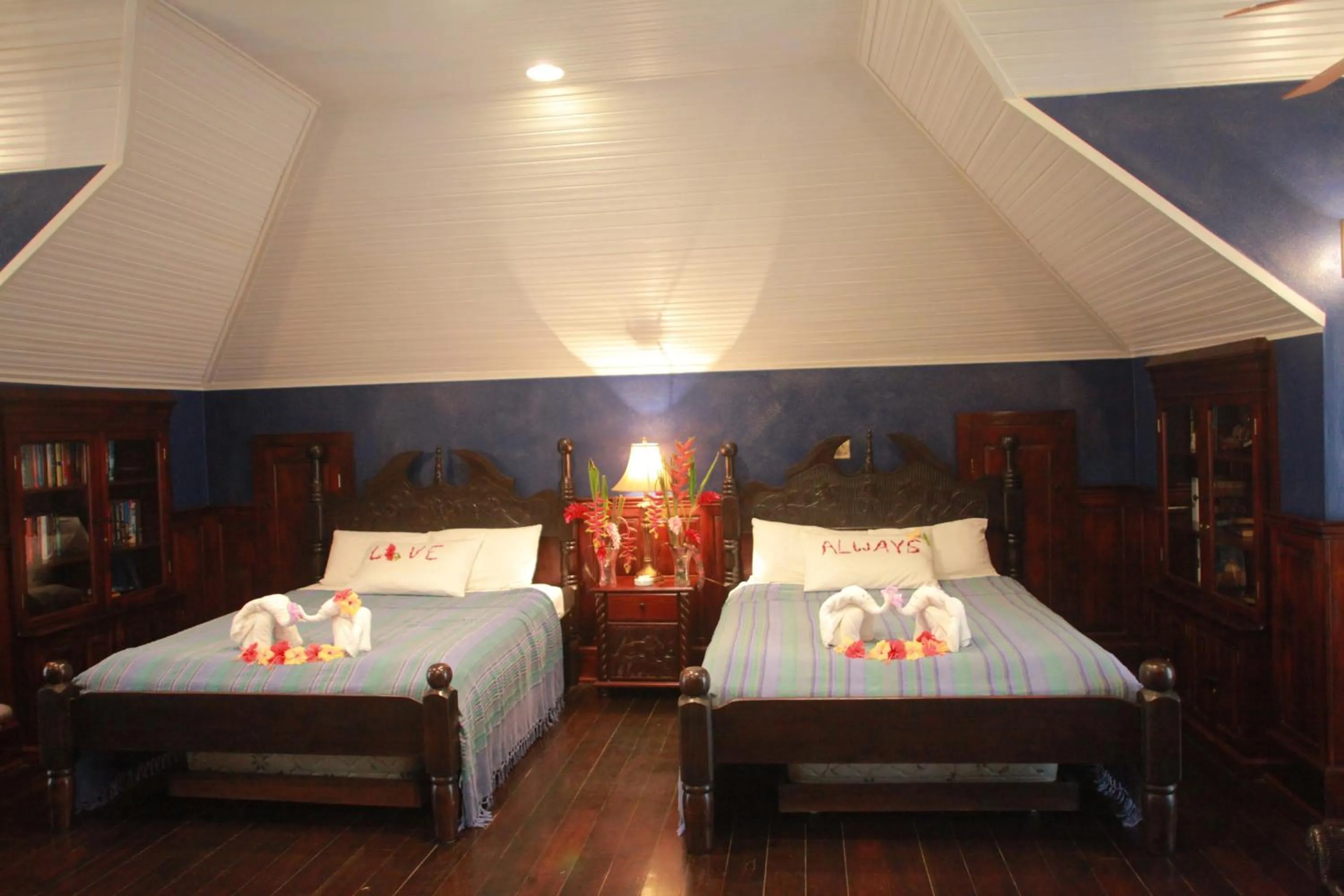 Bedroom, Bed in Mahogany Hall Luxury Boutique Resort