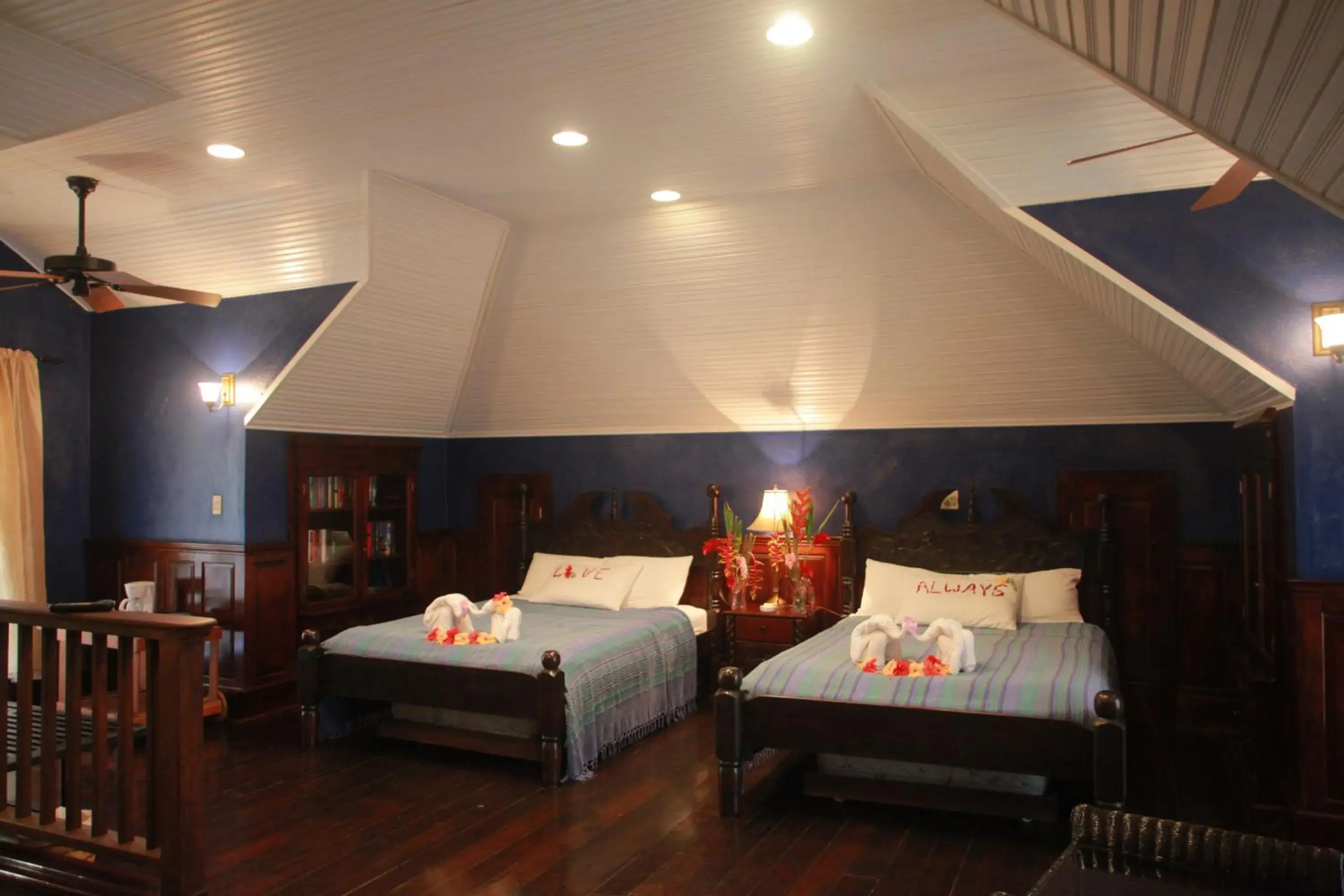 Deluxe Queen Room with Two Queen Beds in Mahogany Hall Luxury Boutique Resort Deluxe Queen Room with Two Queen Beds in Mahogany Hall Luxury Boutique Resort