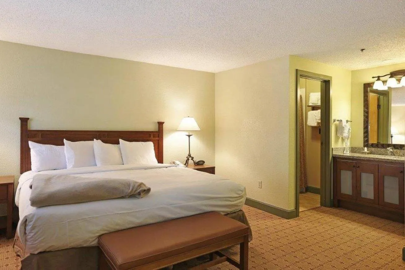 Photo of the whole room, Bed in Gravity Haus Breckenridge