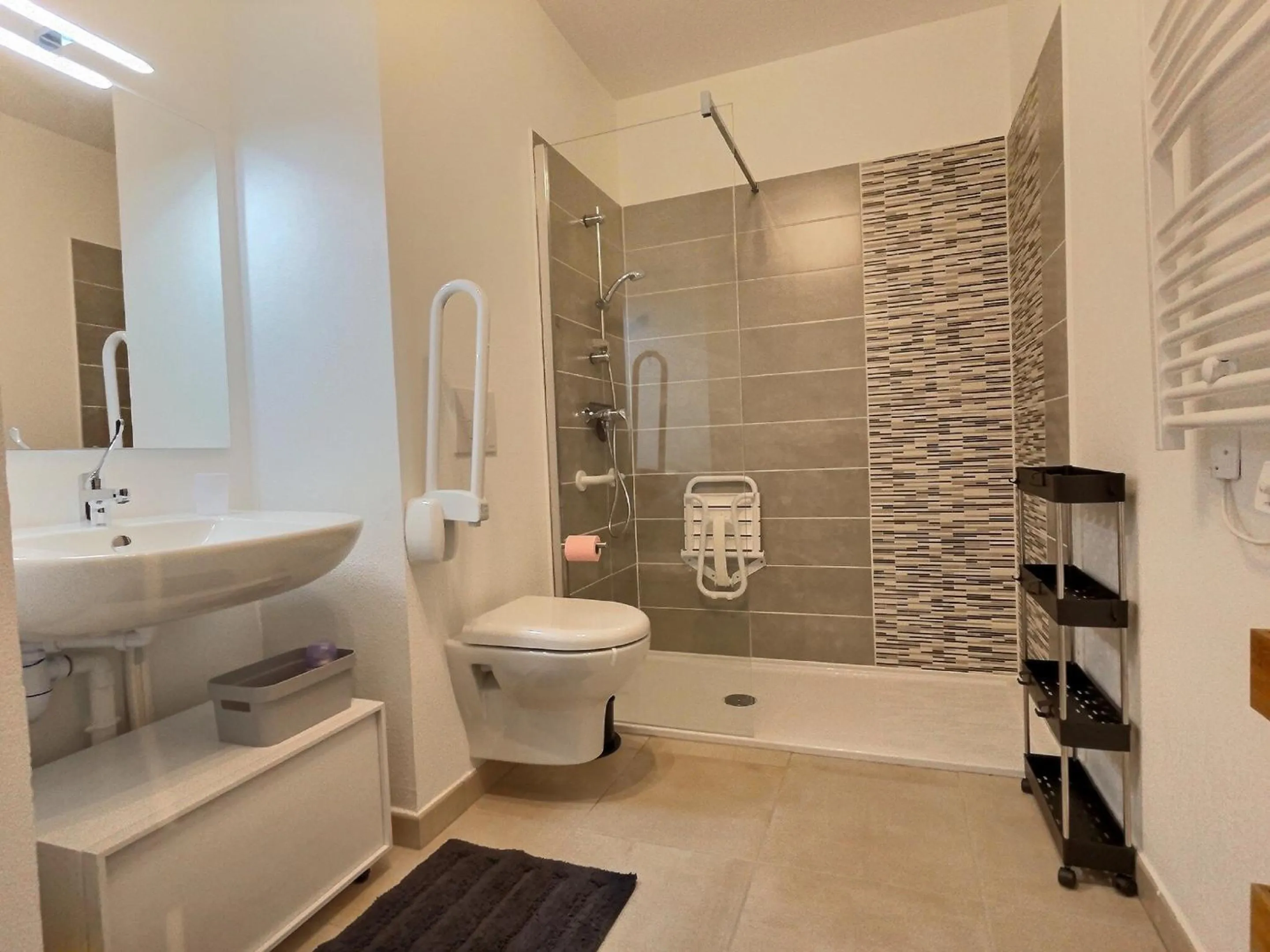 Shower in Vacancéole - Résidence La Dune