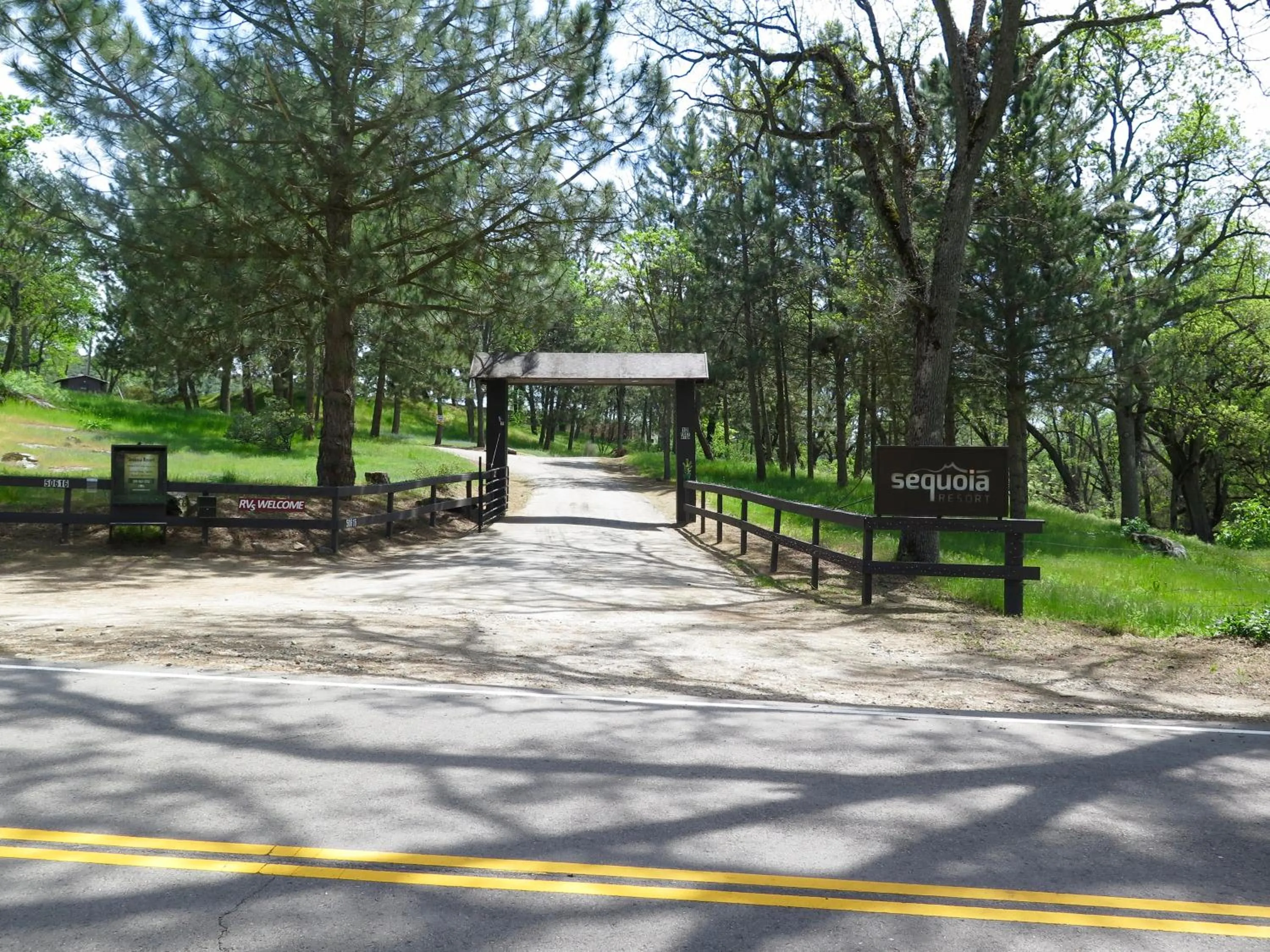 Facade/entrance in Sequoia Resort