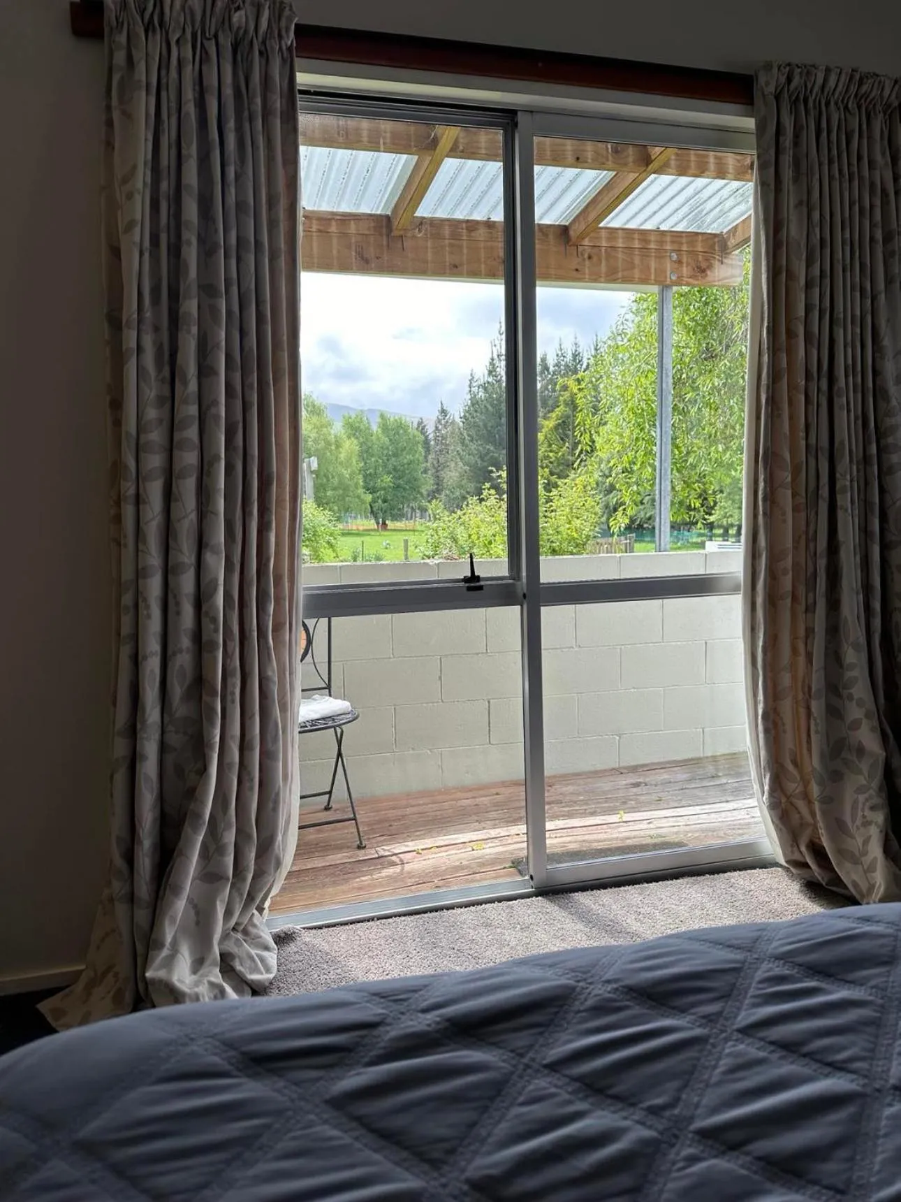 Bed in Burkes Pass Country Motels