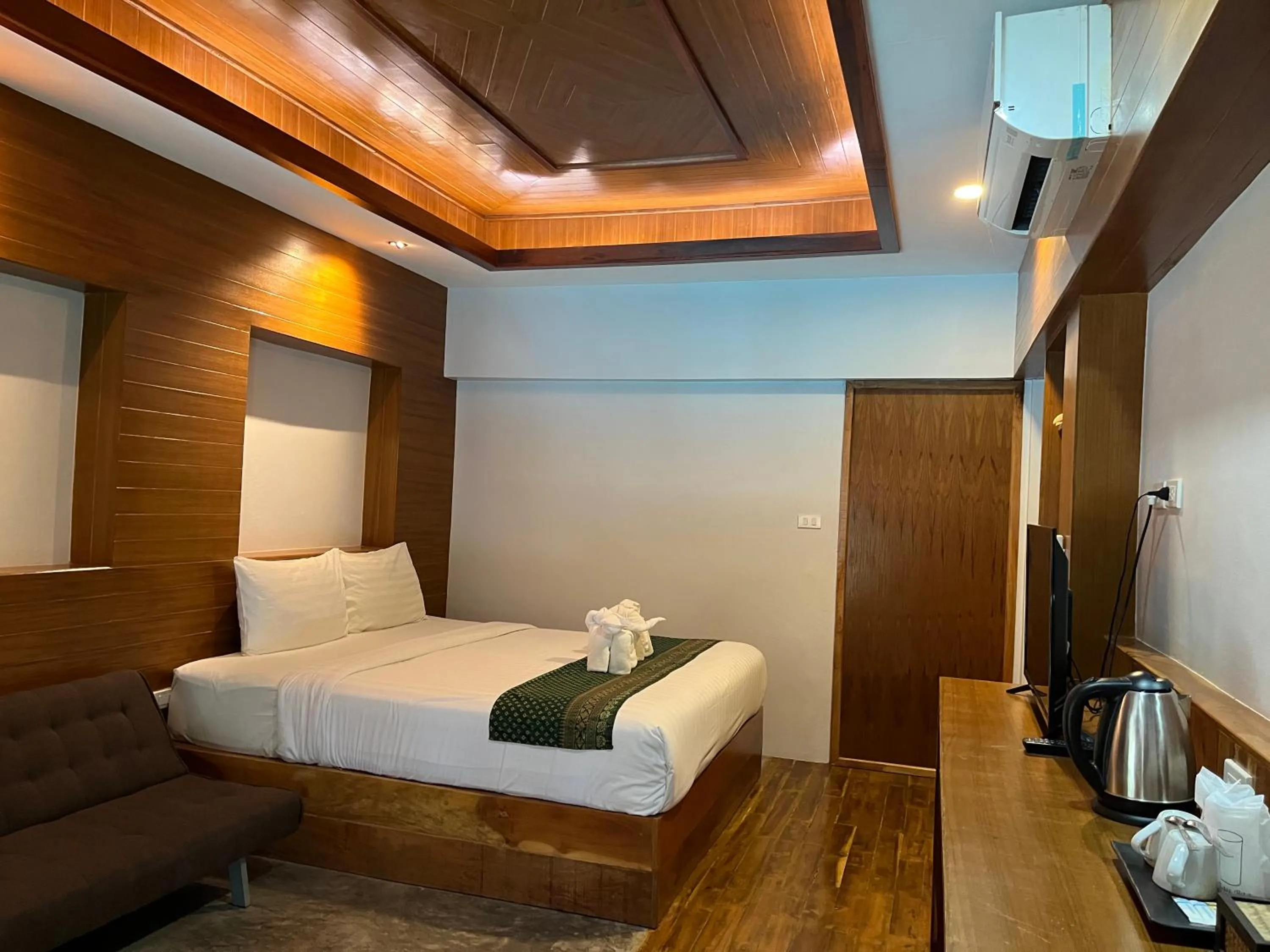 Bed in Krabi Klong Muang Bay Resort