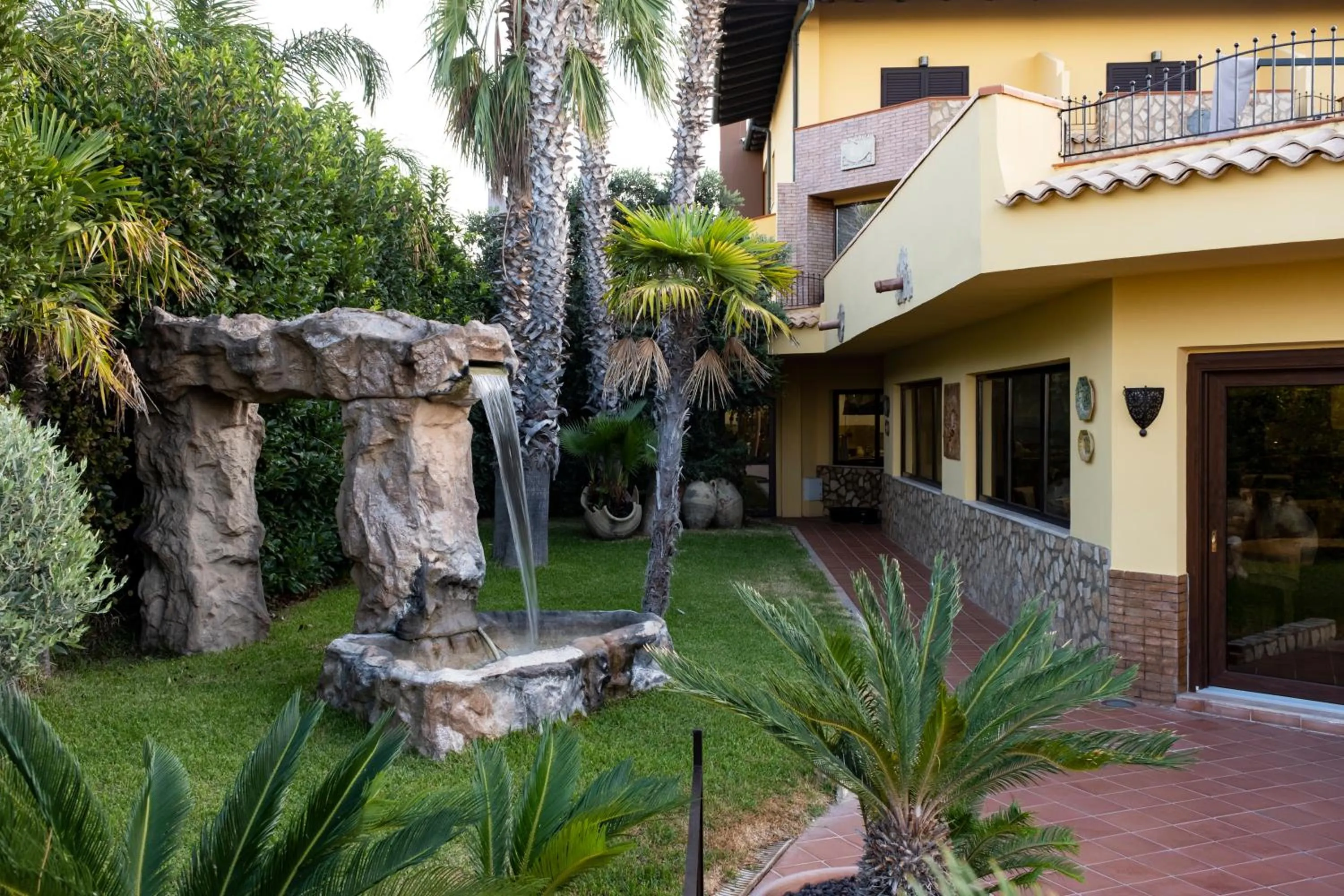 Garden in Baia Di Ulisse Wellness & Spa