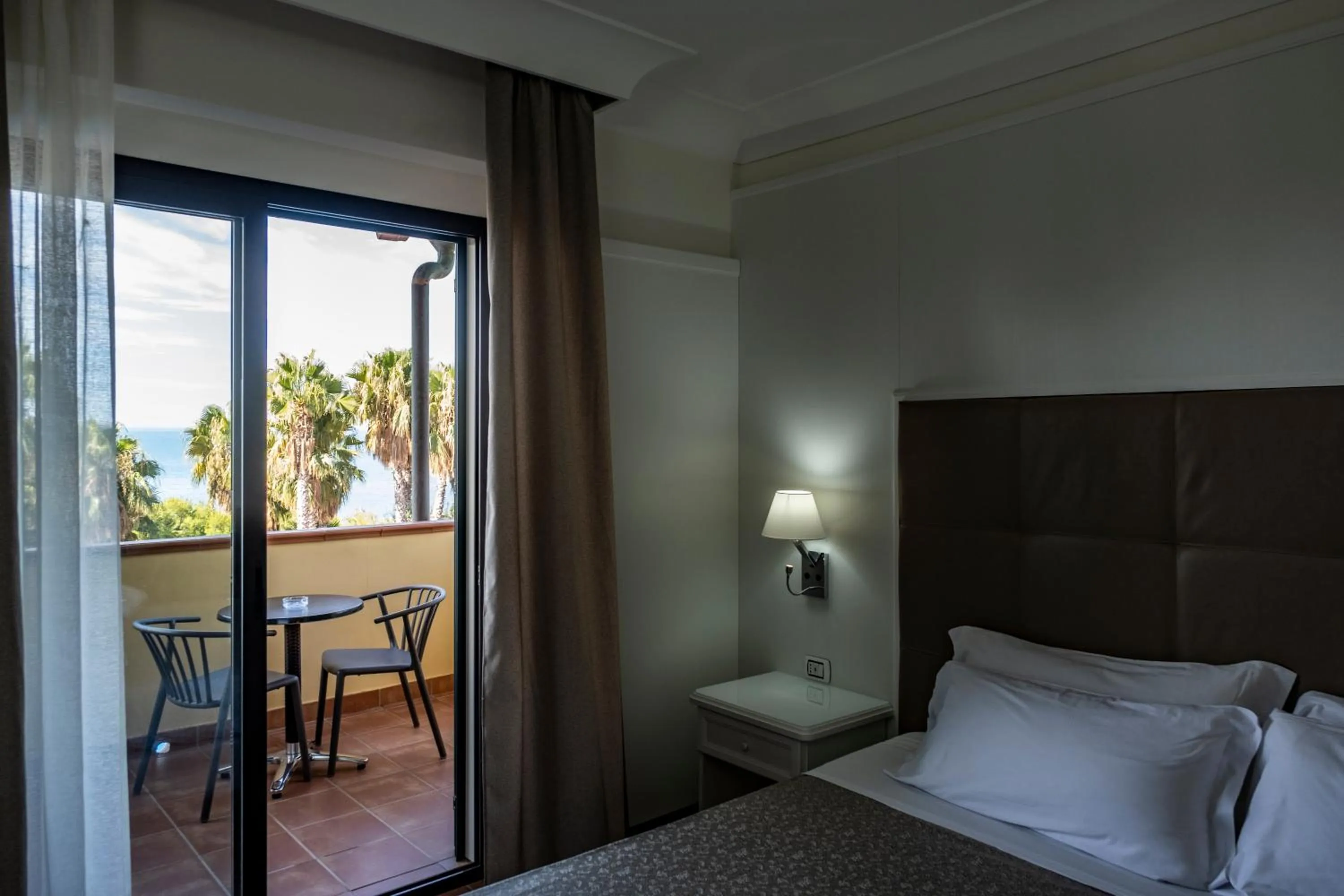 Balcony/Terrace, Bed in Baia Di Ulisse Wellness & Spa