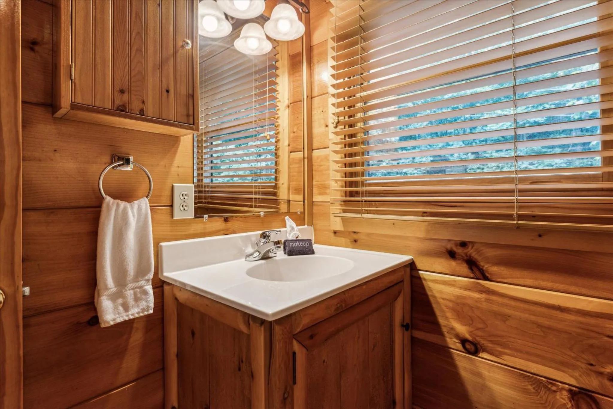Bathroom in Brave Eagle Cabin