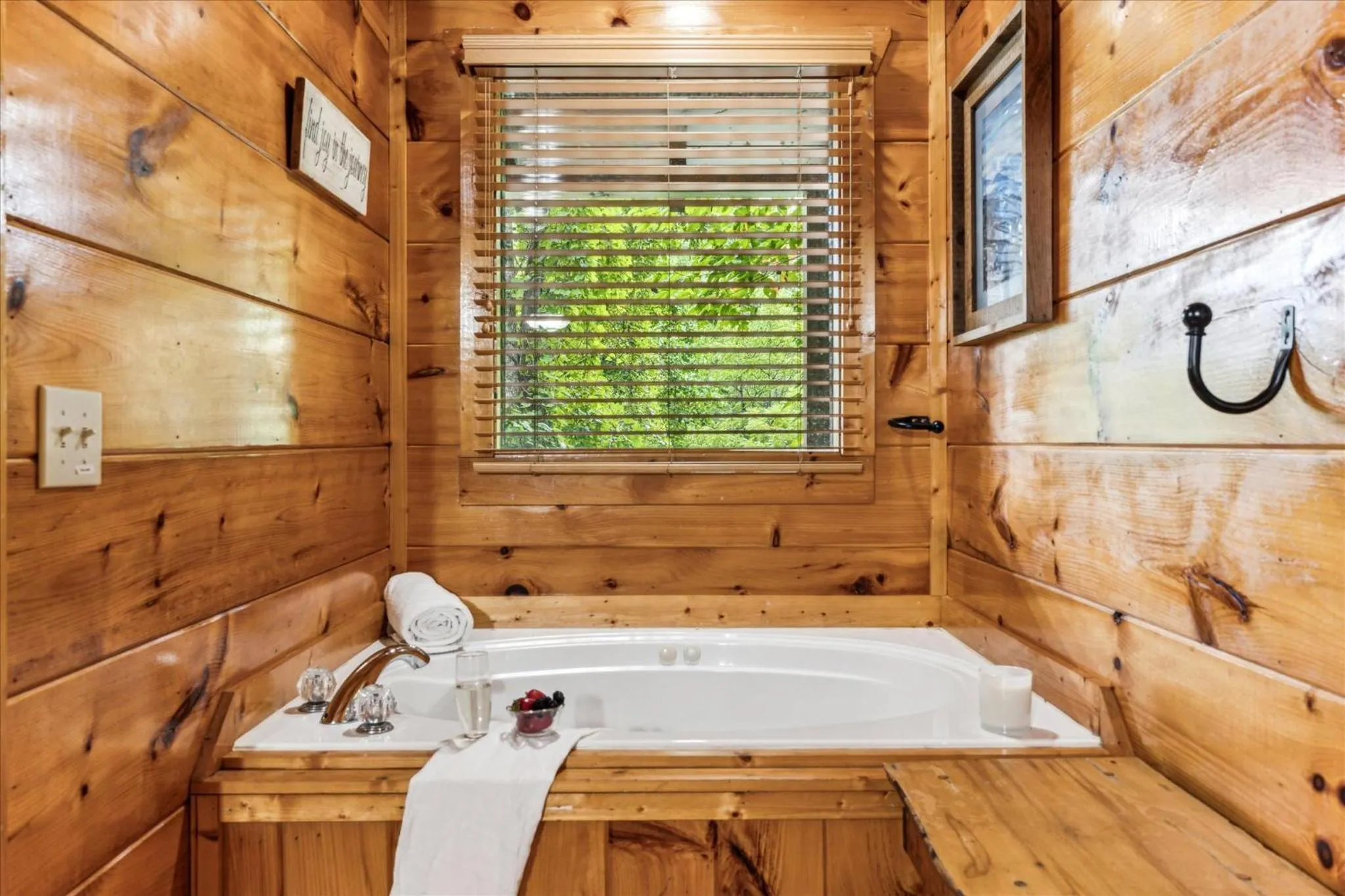 Bath in Brave Eagle Cabin