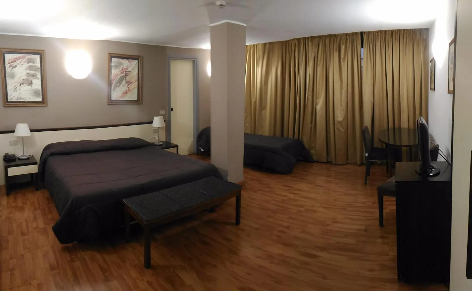 Photo of the whole room in Ibis Styles Palermo Cristal