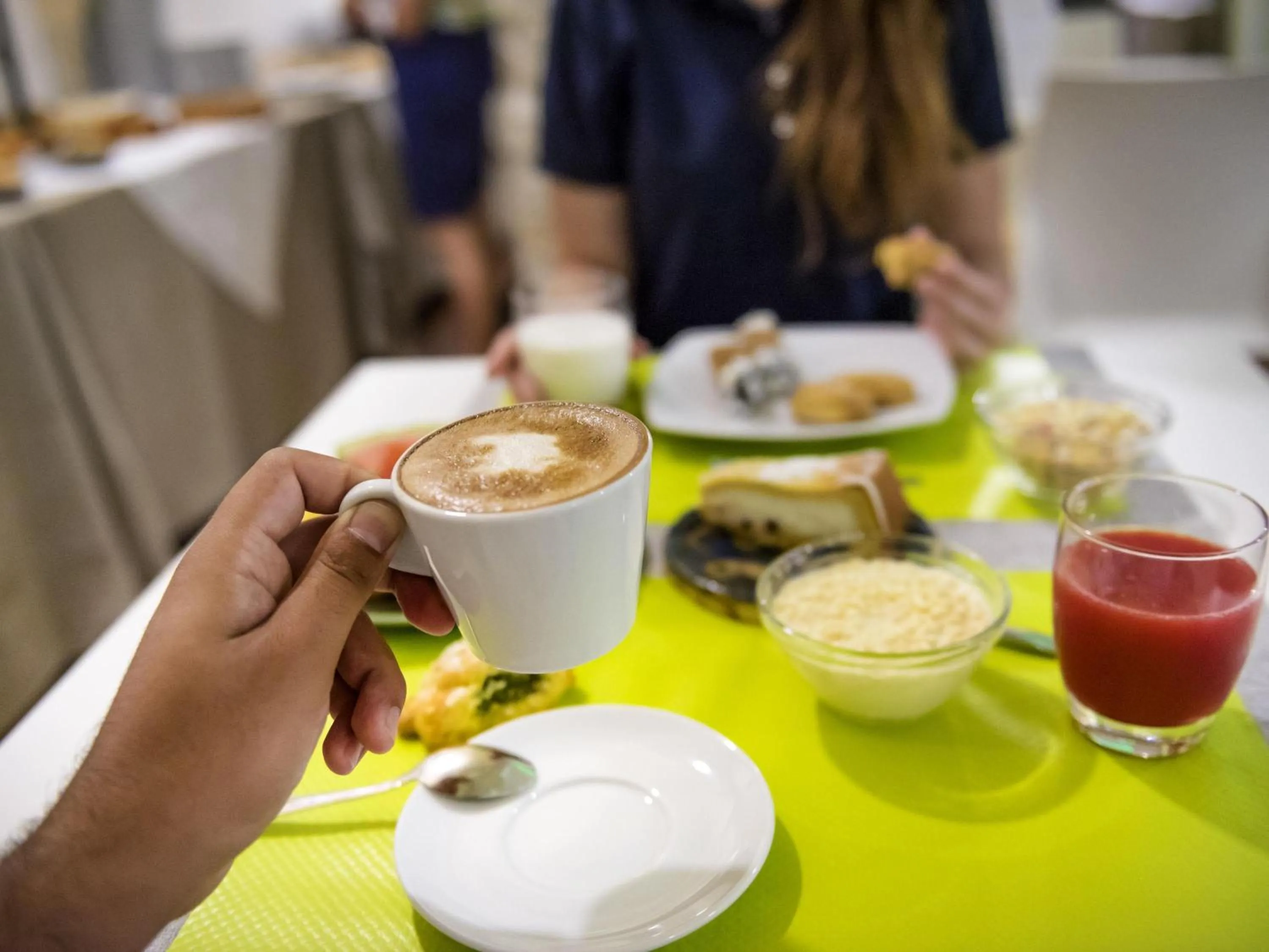 Breakfast in Ibis Styles Palermo Cristal