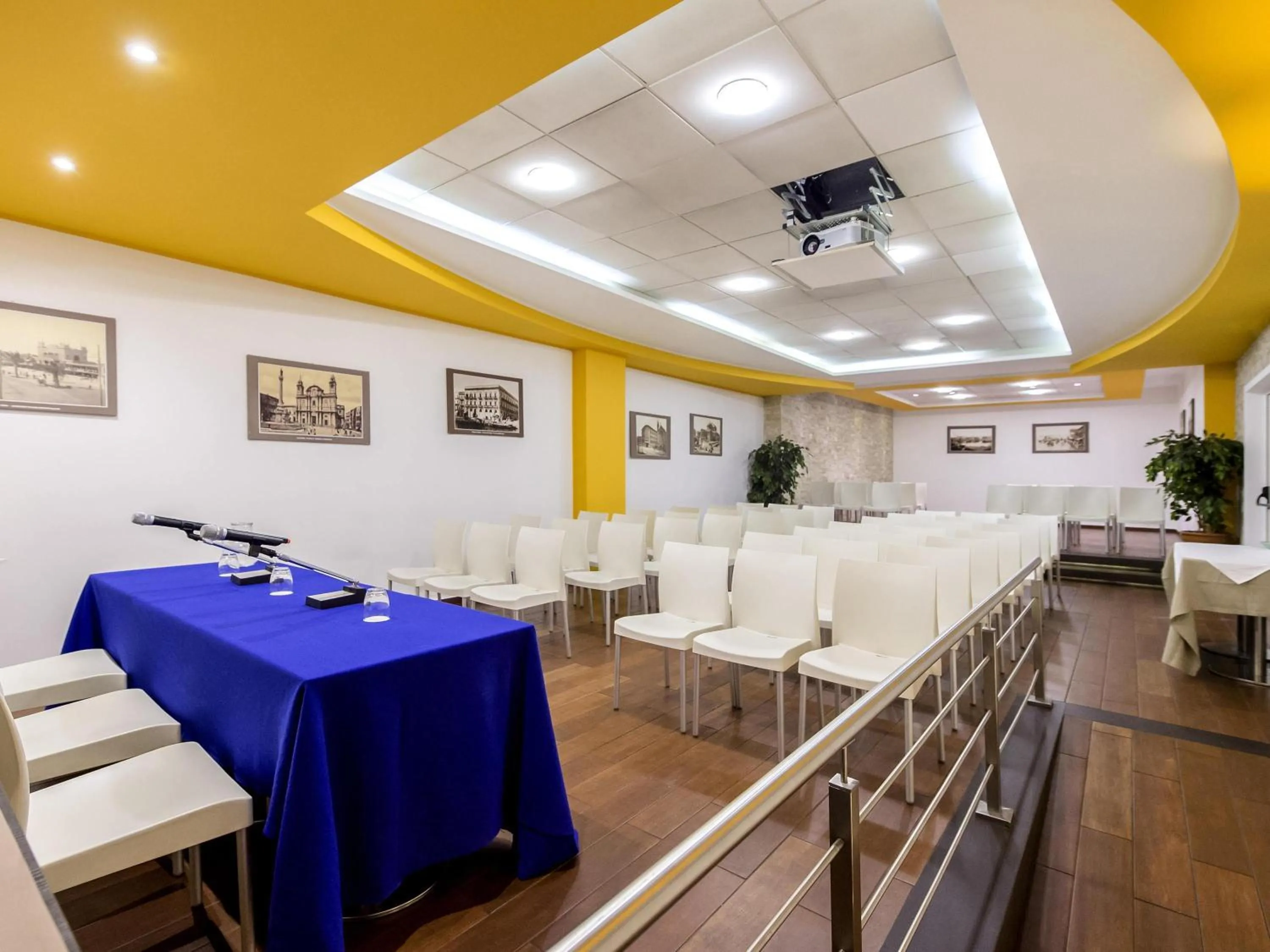 Meeting/conference room in Ibis Styles Palermo Cristal