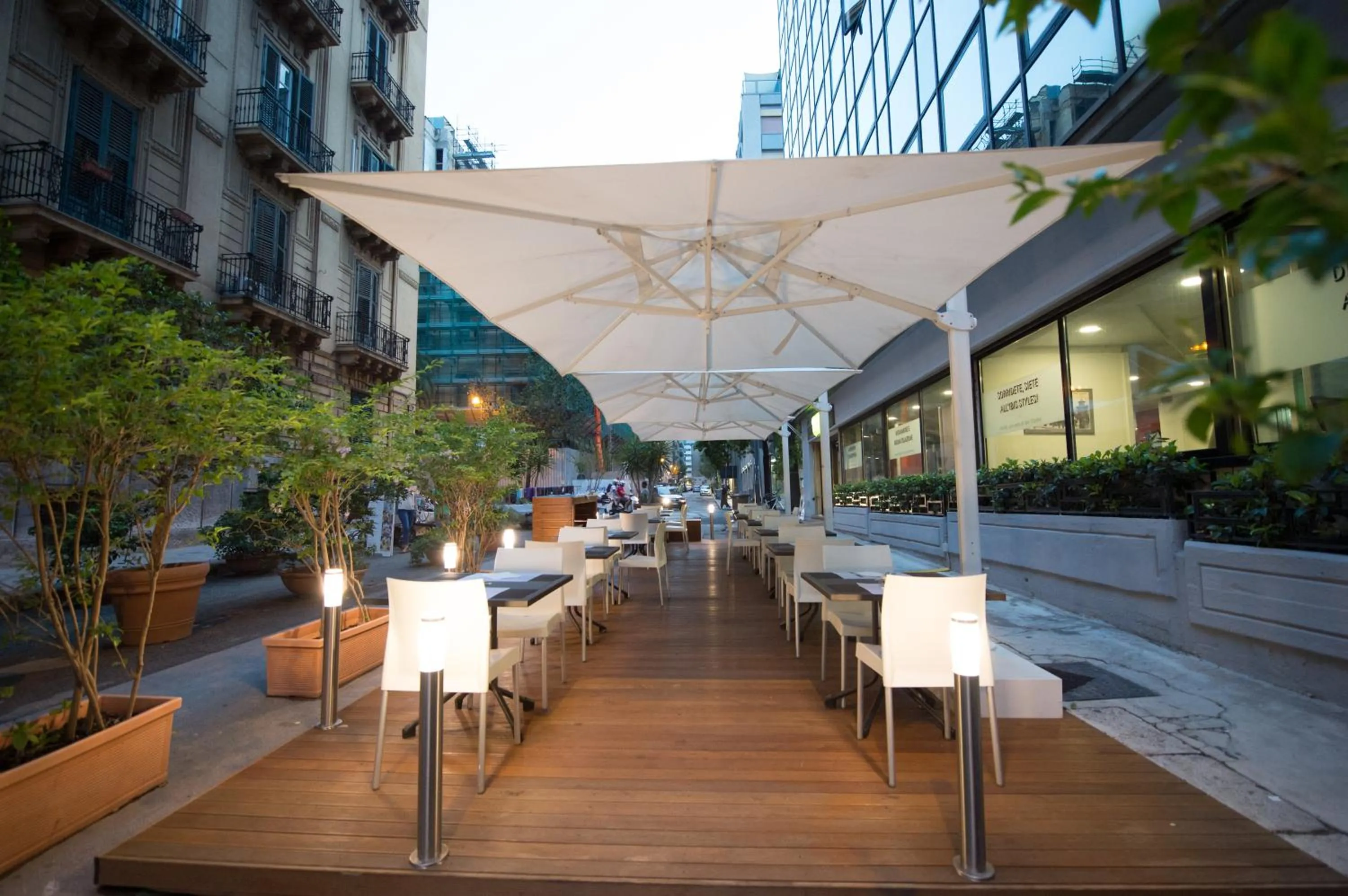 Restaurant/places to eat in Ibis Styles Palermo Cristal