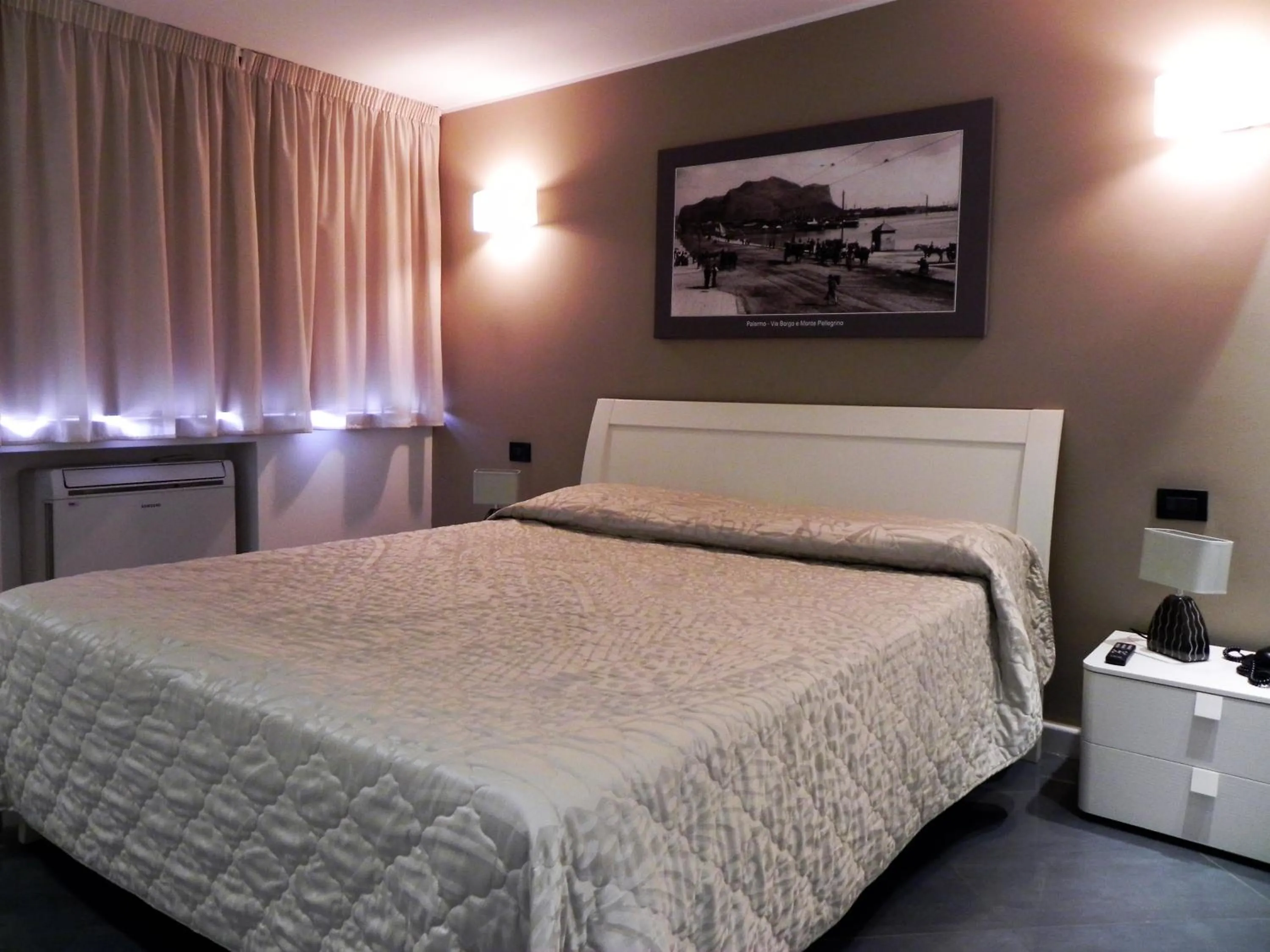 Other in Ibis Styles Palermo Cristal