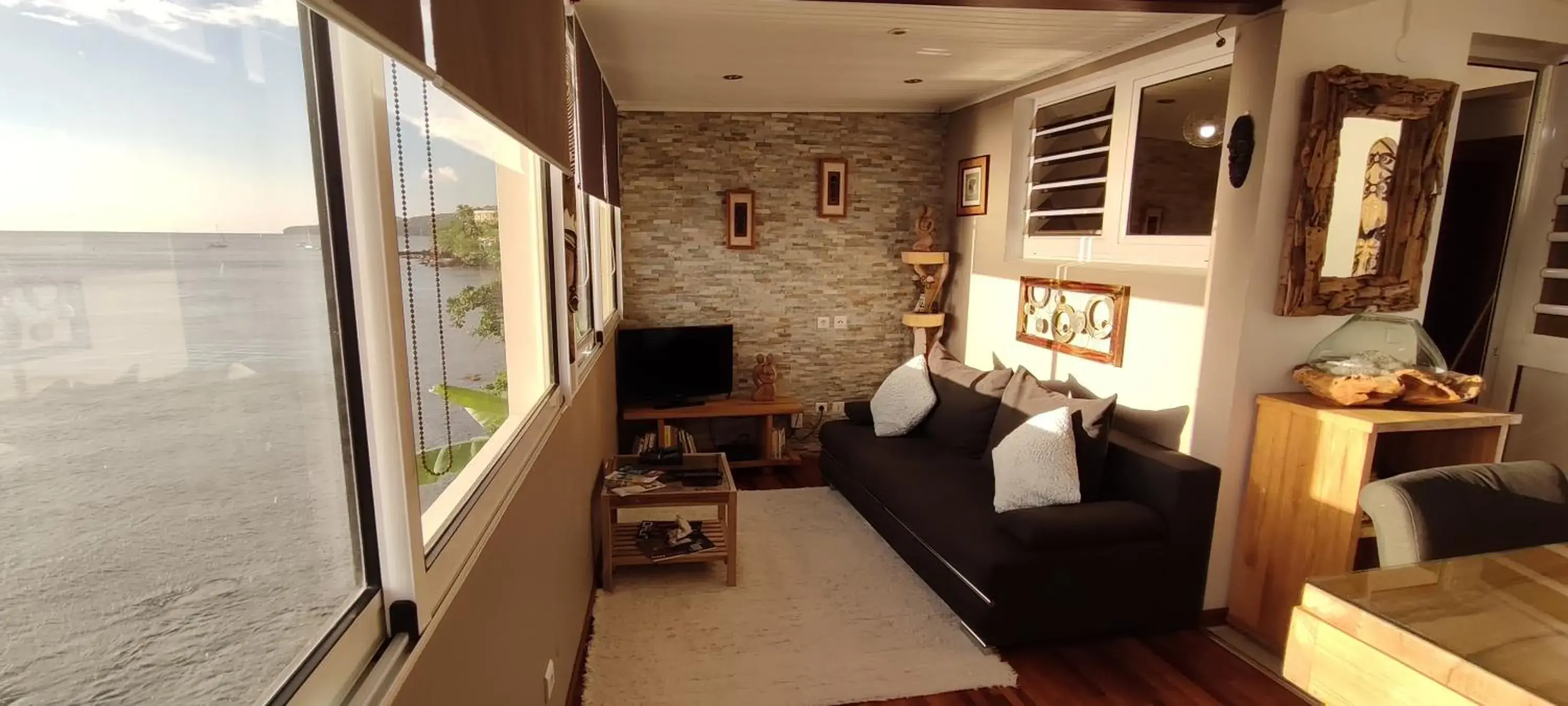 CLEMARA EVASION CLEMARA EVASION