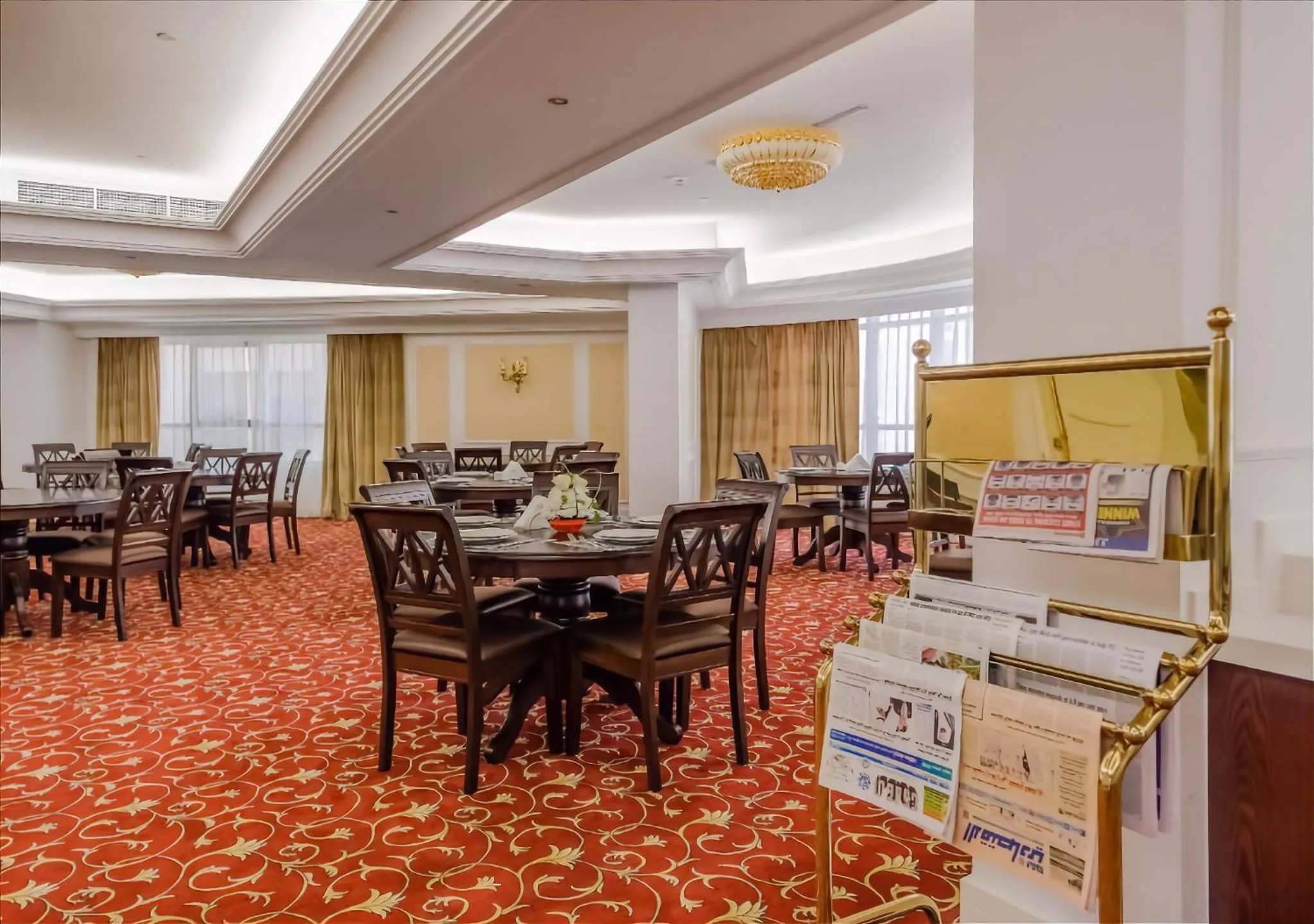 Restaurant/places to eat in Crystal Plaza Al Majaz Hotel