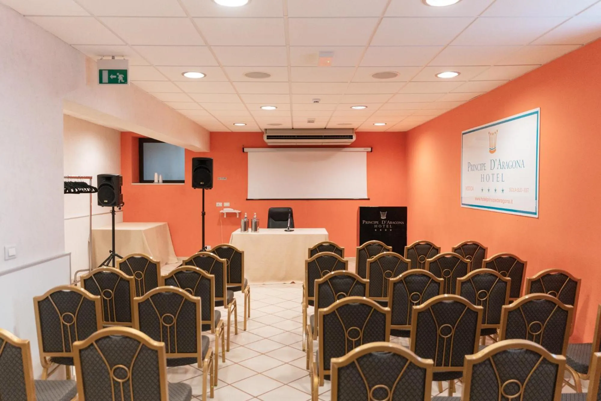 Meeting/conference room in Hotel Principe d'Aragona, Sure Hotel Collection by BW