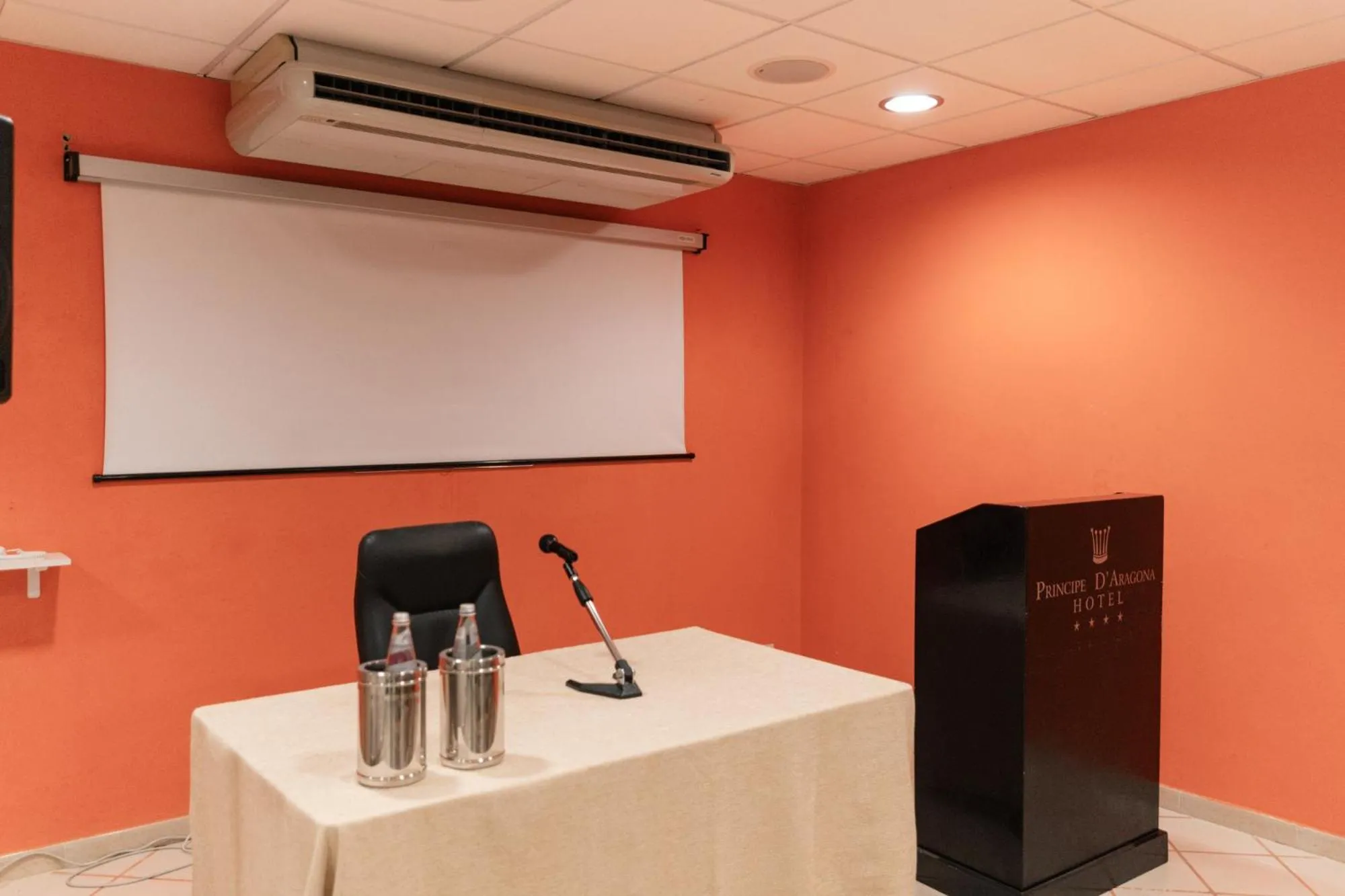 Meeting/conference room in Hotel Principe d'Aragona, Sure Hotel Collection by BW