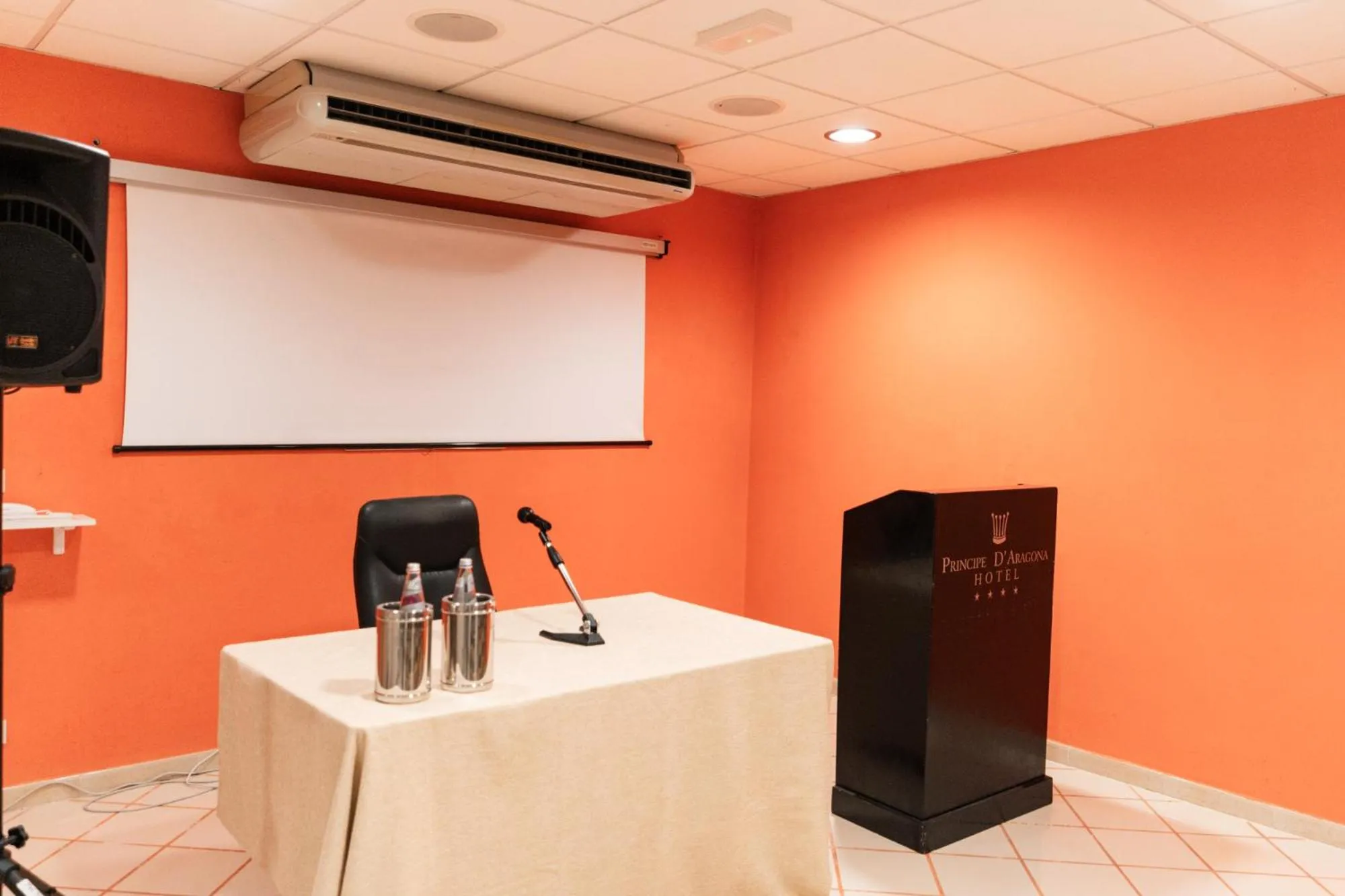 Meeting/conference room in Hotel Principe d'Aragona, Sure Hotel Collection by BW