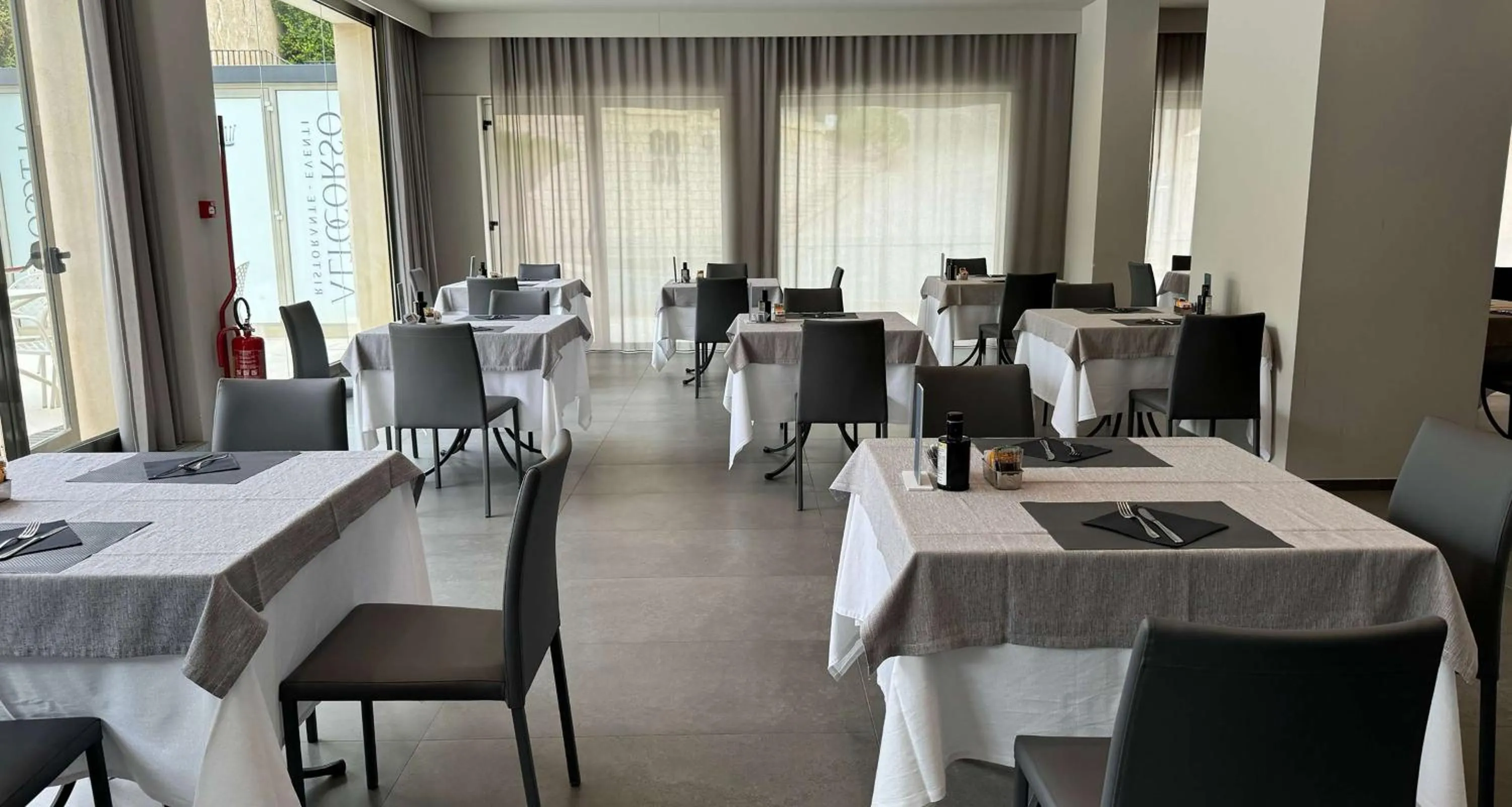 Restaurant/places to eat in Hotel Principe d'Aragona, Sure Hotel Collection by BW