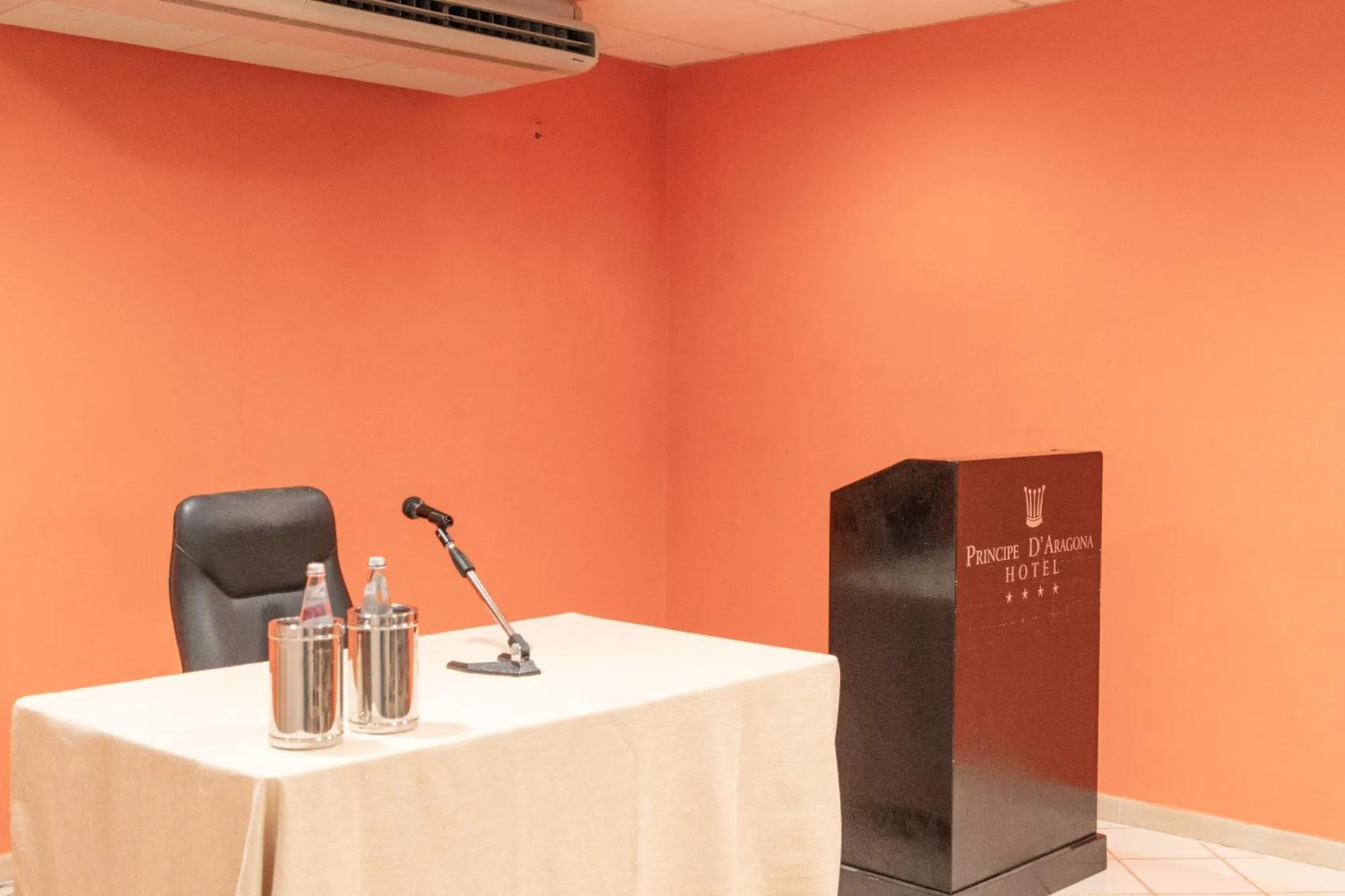 Meeting/conference room in Hotel Principe d'Aragona, Sure Hotel Collection by BW