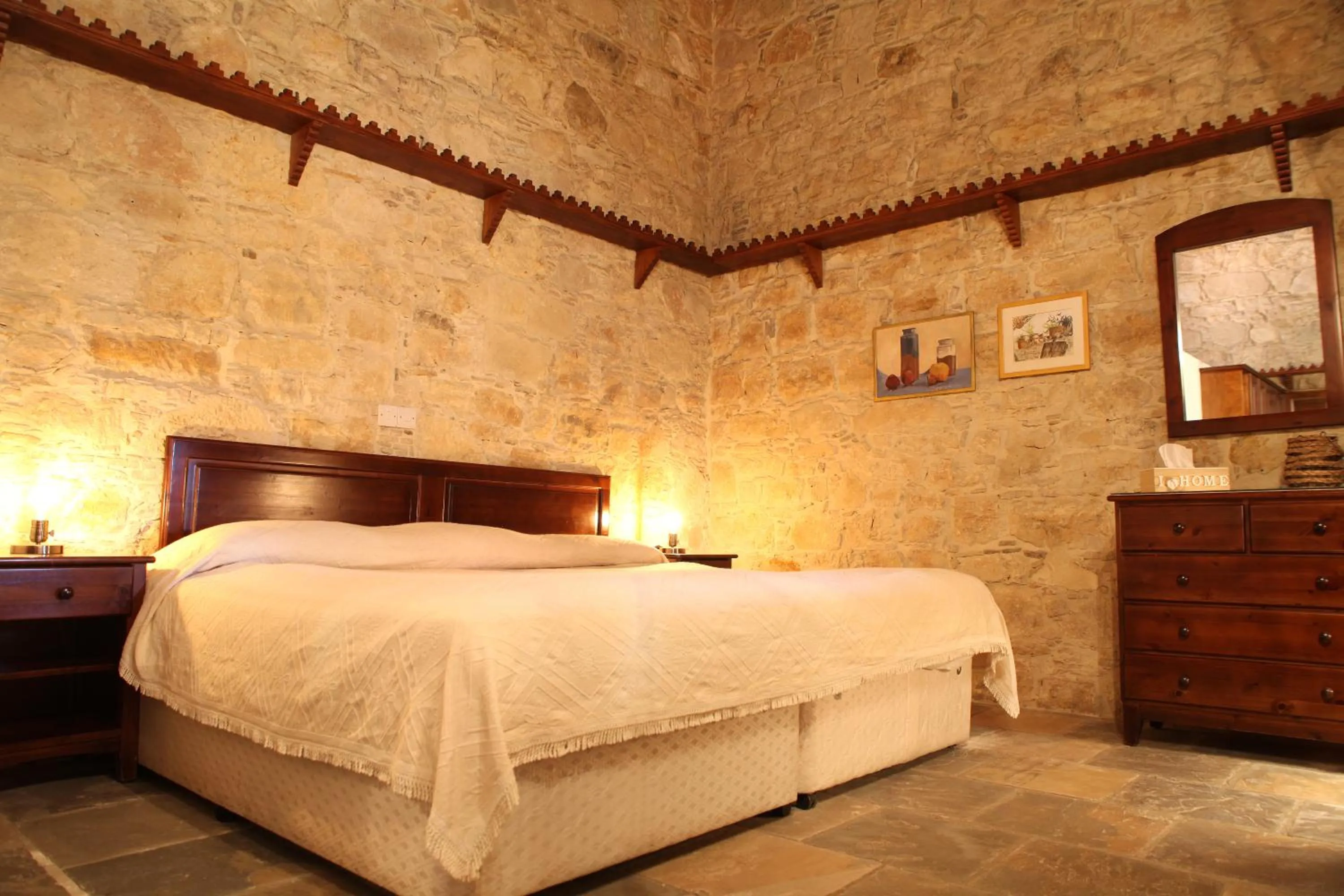 Superior Double or Twin Room in Agrovino Lofou